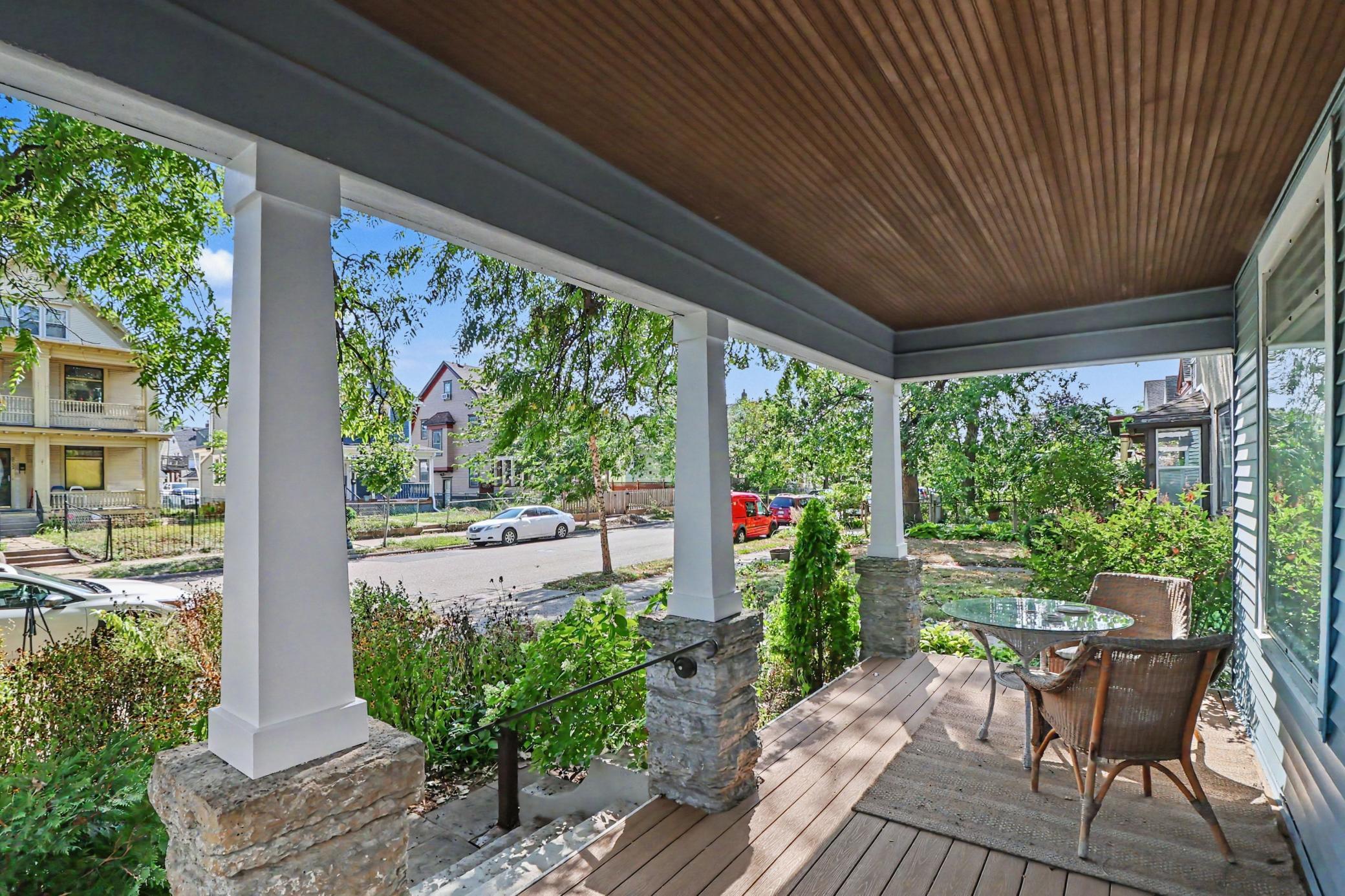 3132 Columbus Avenue Property Photo 1