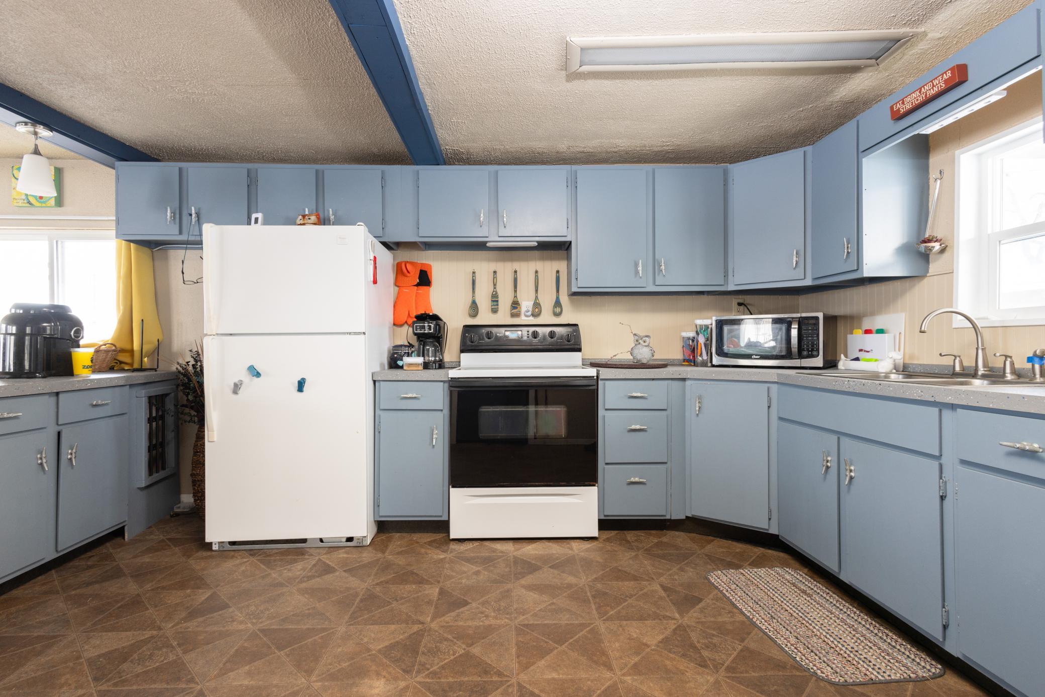 24932 Wall Lake Point Circle Property Photo 8