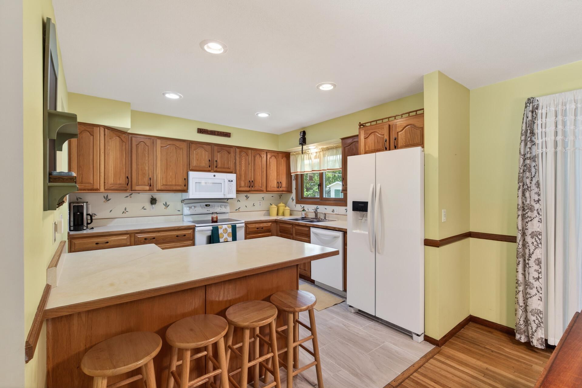 1094 Lowell Drive Property Photo 14