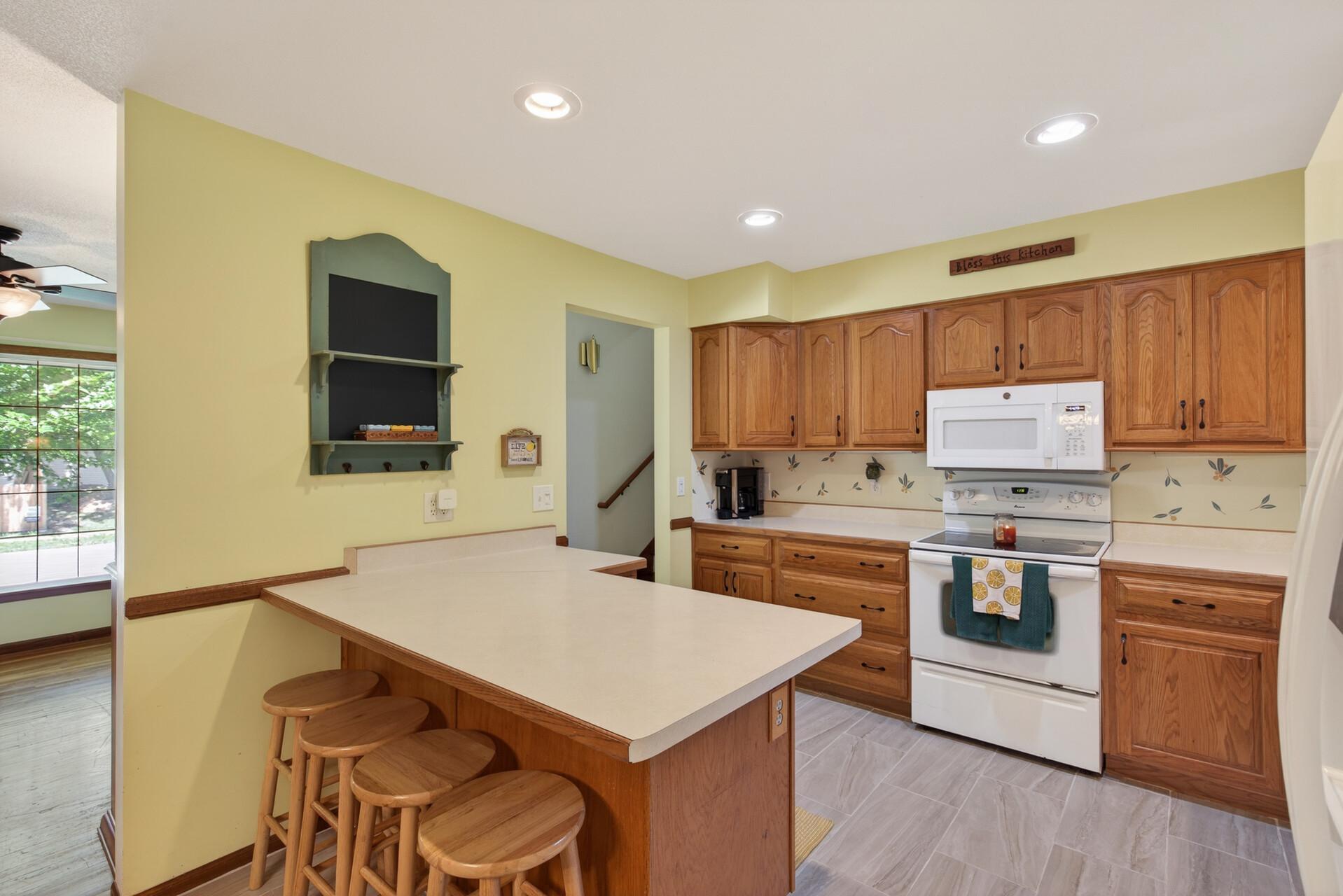 1094 Lowell Drive Property Photo 16