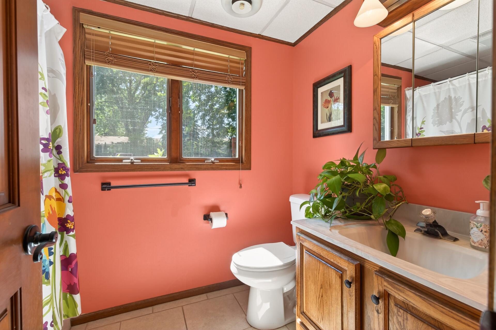 1094 Lowell Drive Property Photo 20
