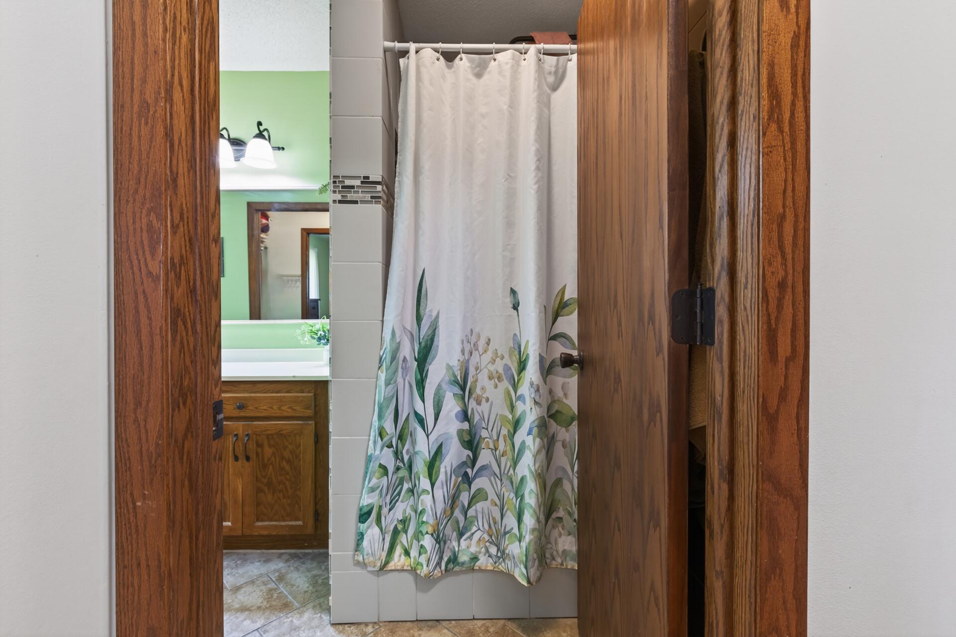1094 Lowell Drive Property Photo 31