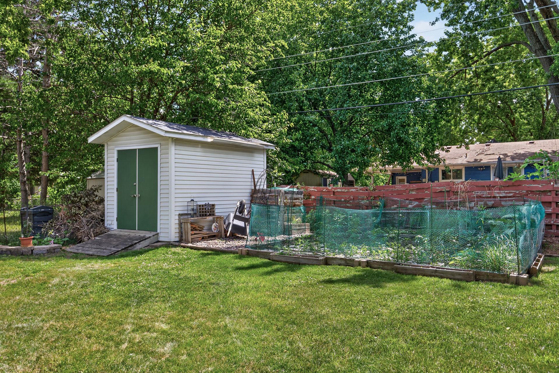 1094 Lowell Drive Property Photo 47