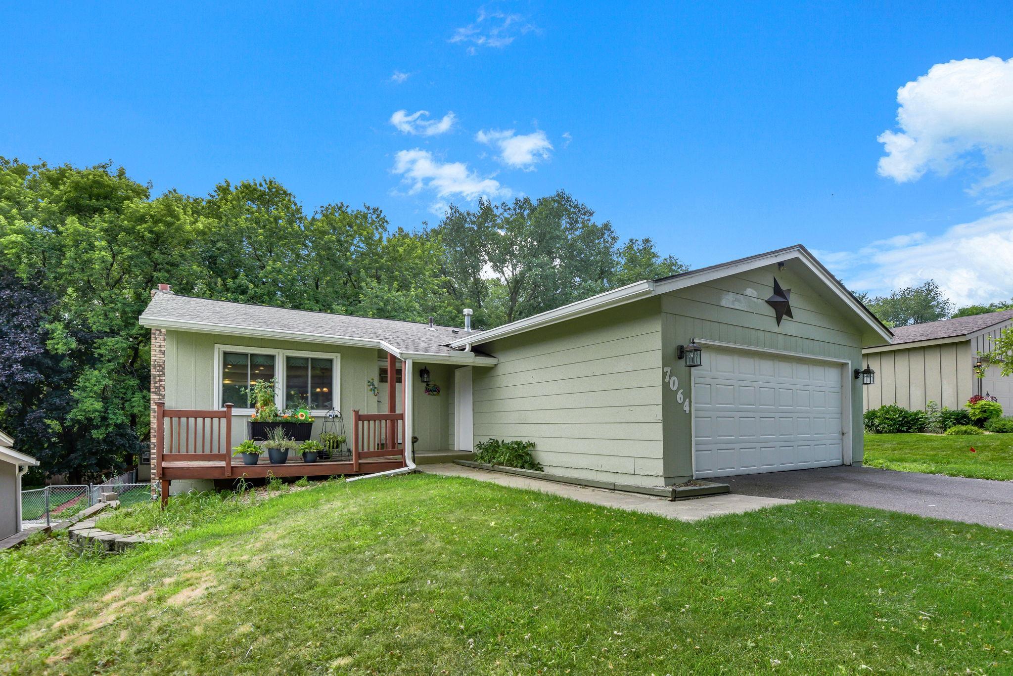 7064 Springhill Circle Property Photo 2