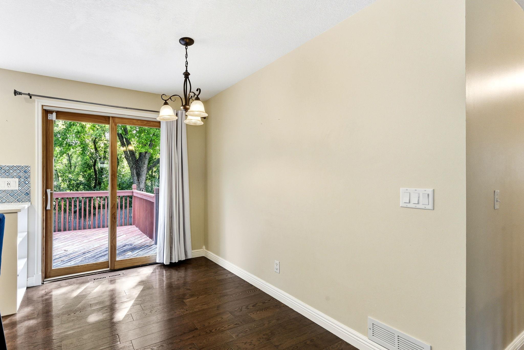 7064 Springhill Circle Property Photo 10