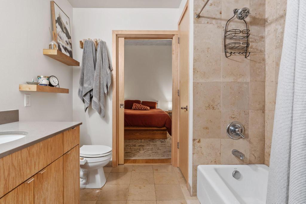 748 3rd St N 406 Property Photo 12