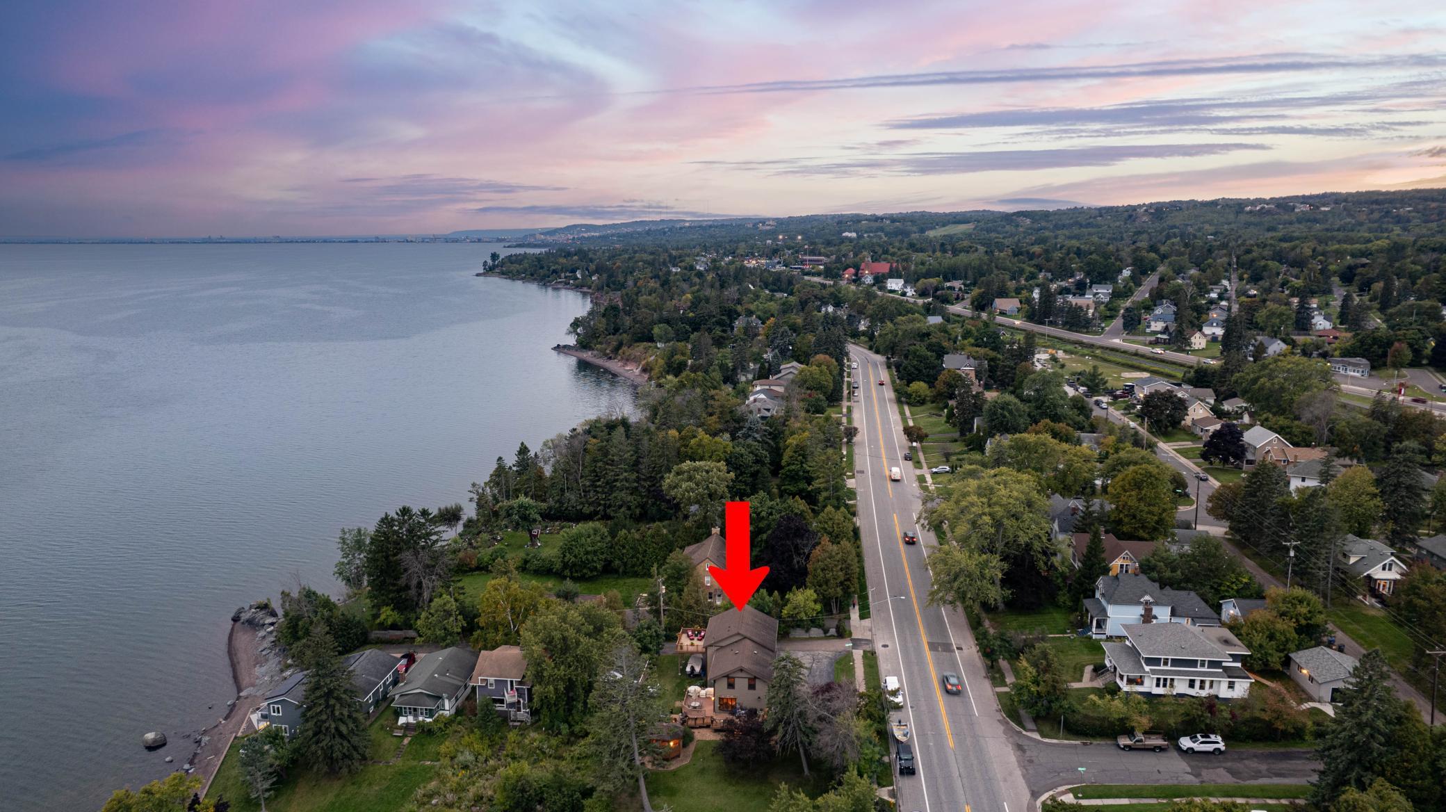 4 Lakeside Court Property Photo 5