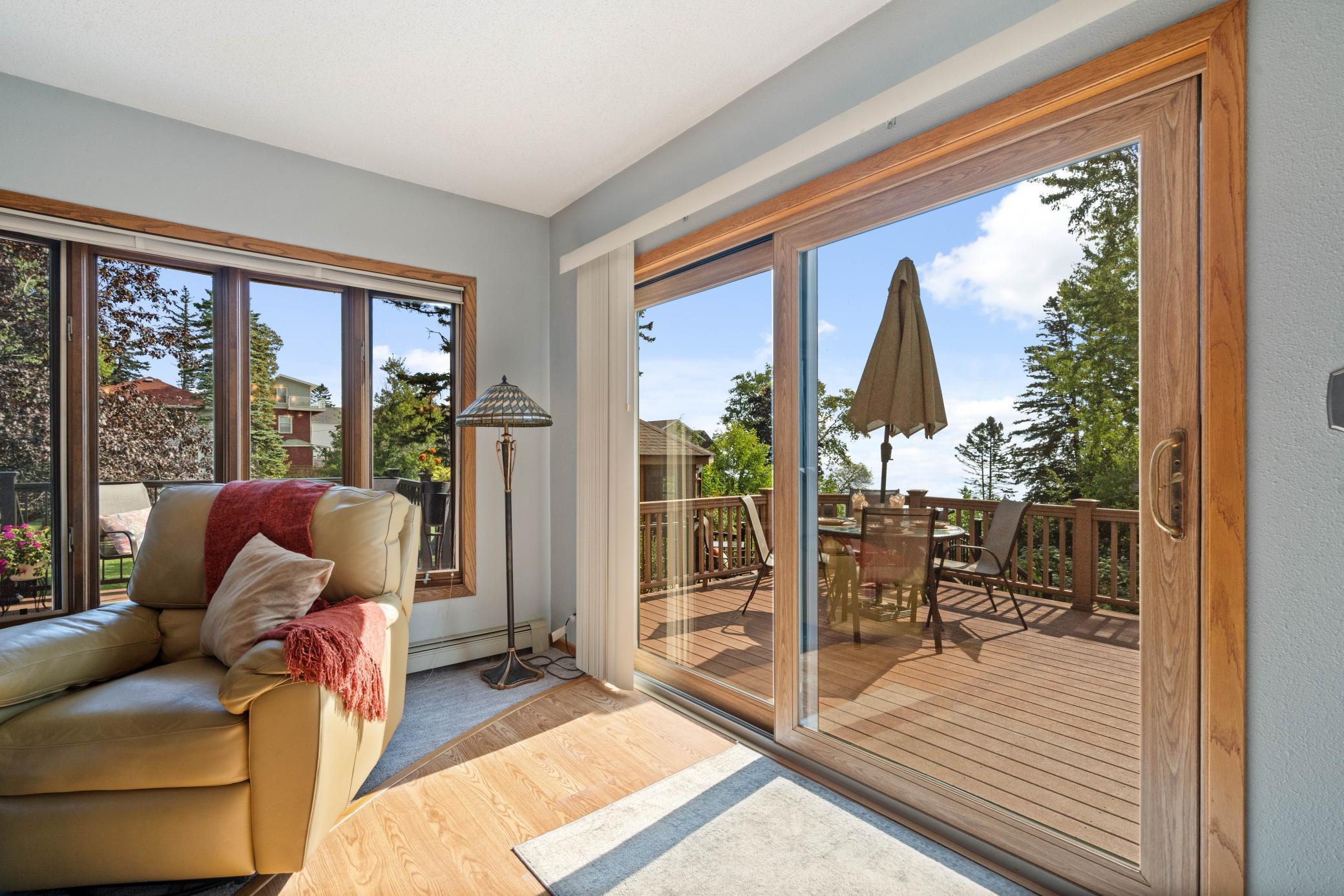 4 Lakeside Court Property Photo 15