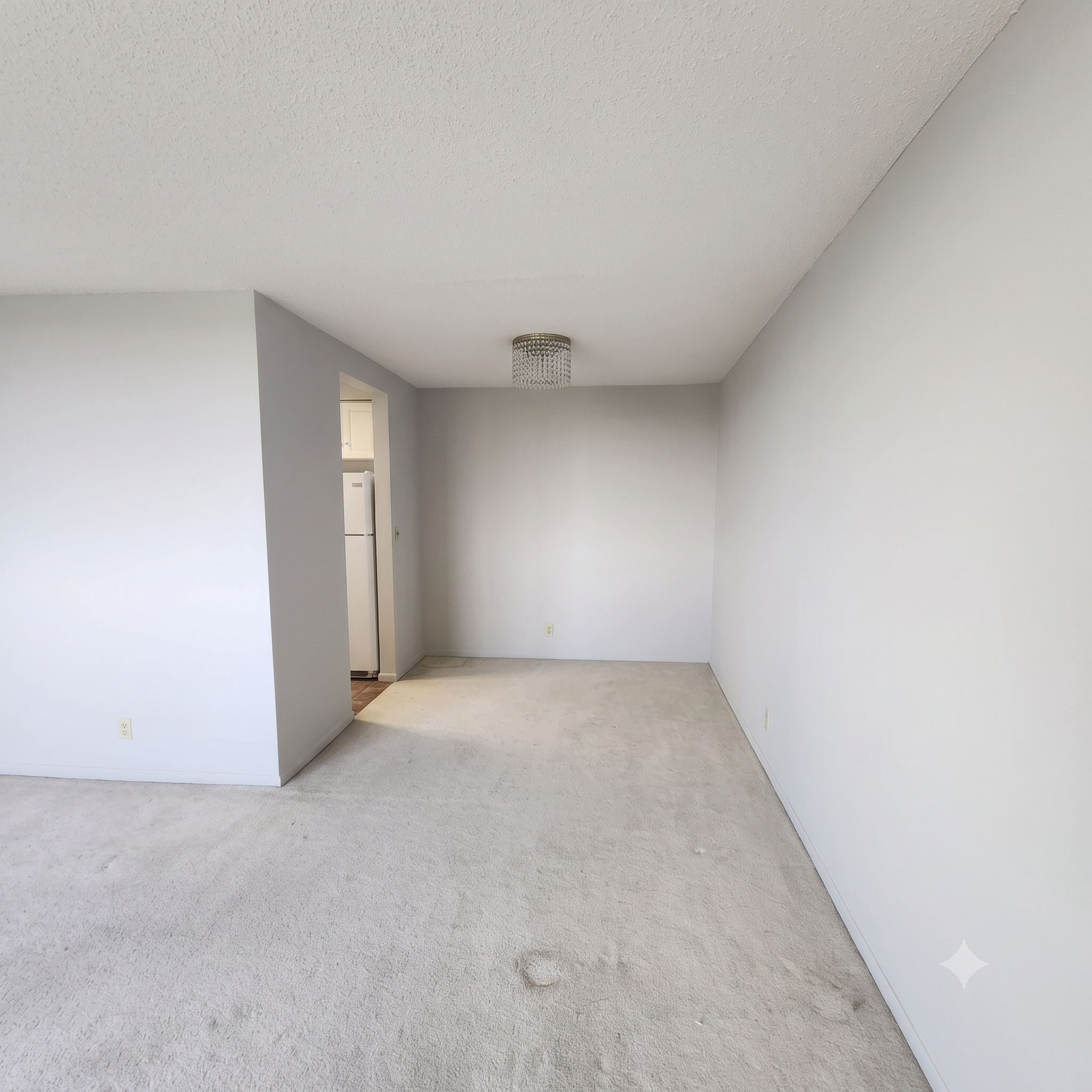 1181 Edgcumbe Road 1412 Property Photo 4