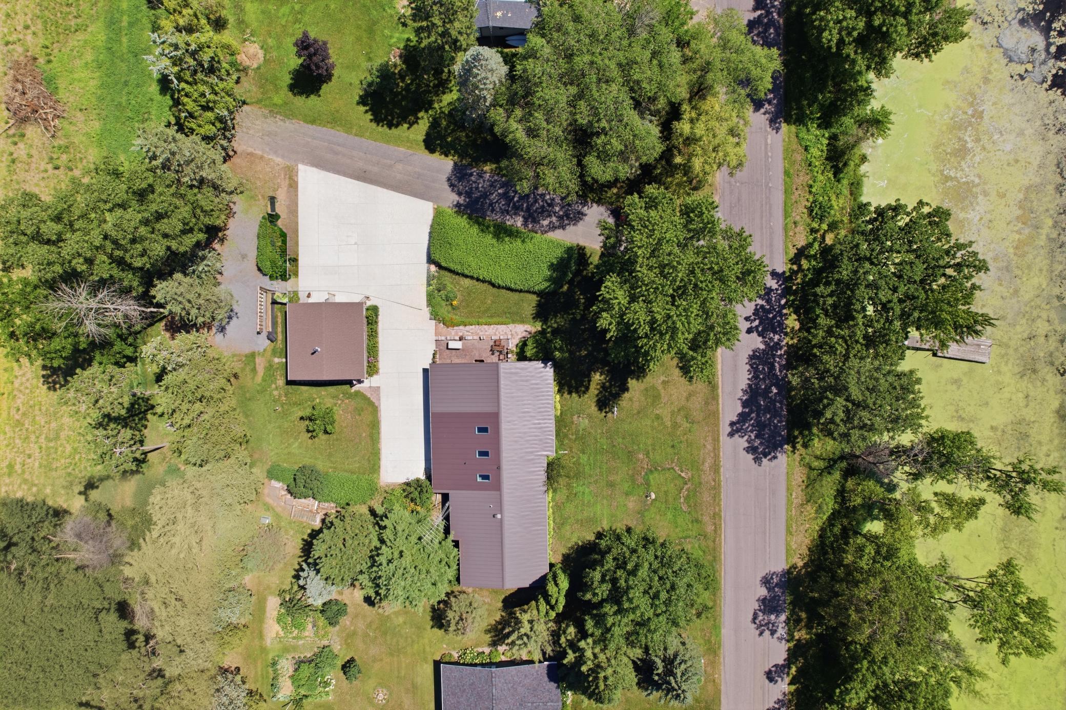 1725 N River Road Property Photo 18
