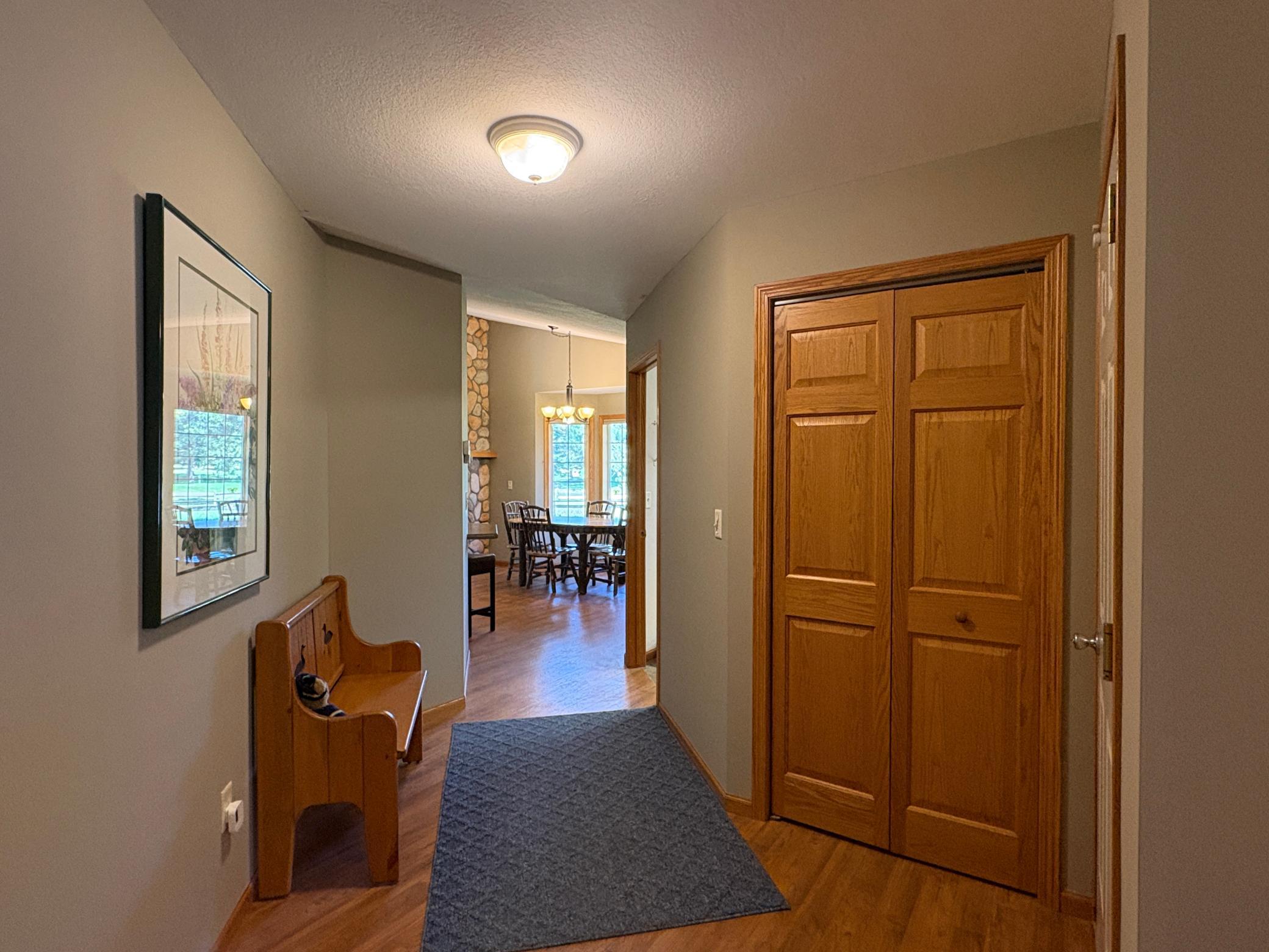 4635 Hemlock Lane Property Photo 6