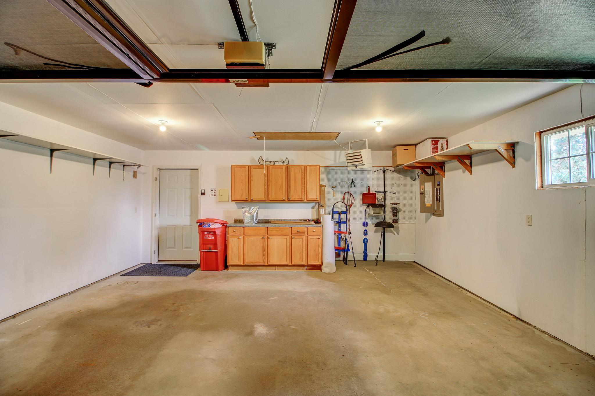 4635 Hemlock Lane Property Photo 41