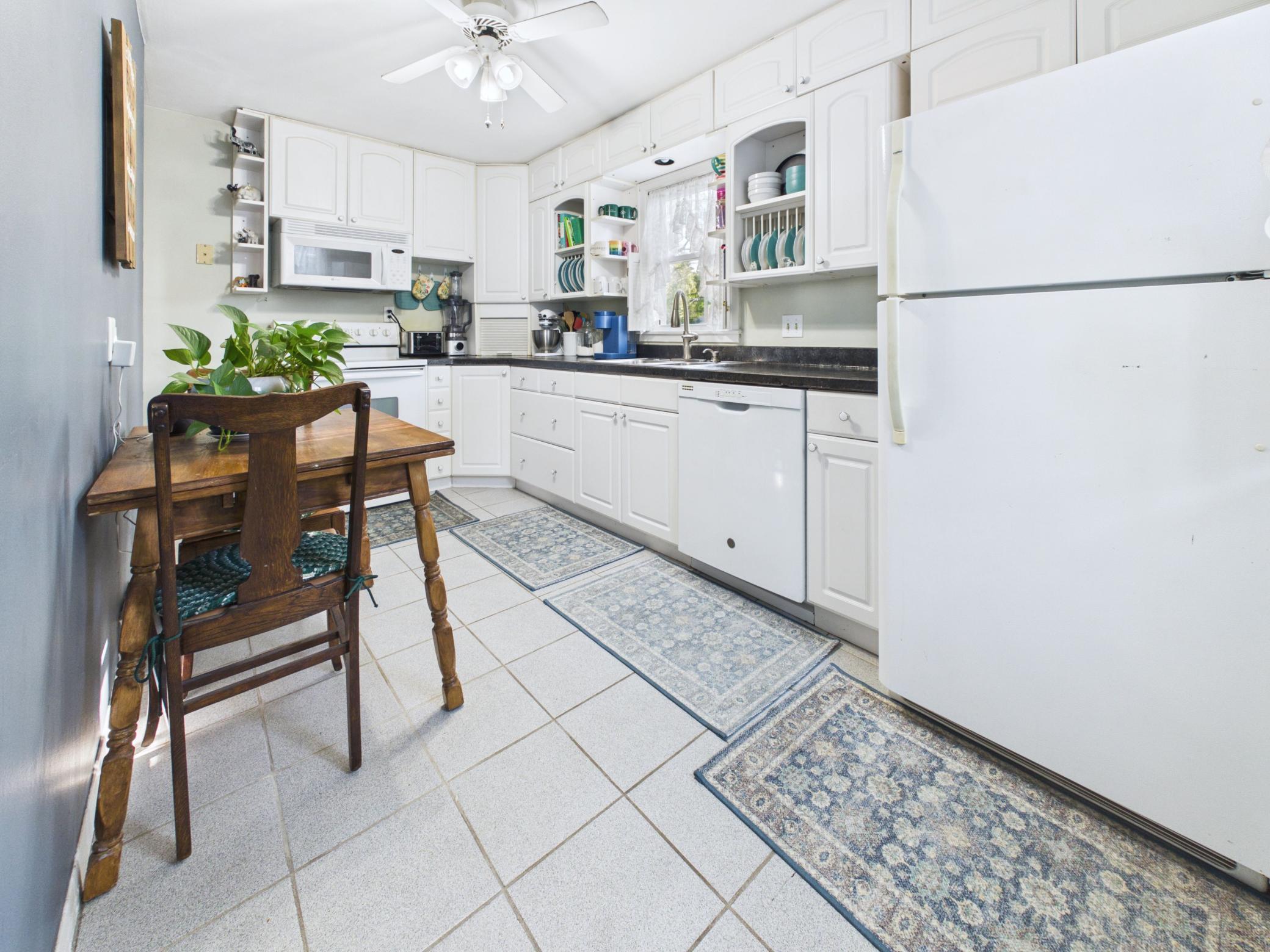 1218 34th Avenue N Property Photo 4