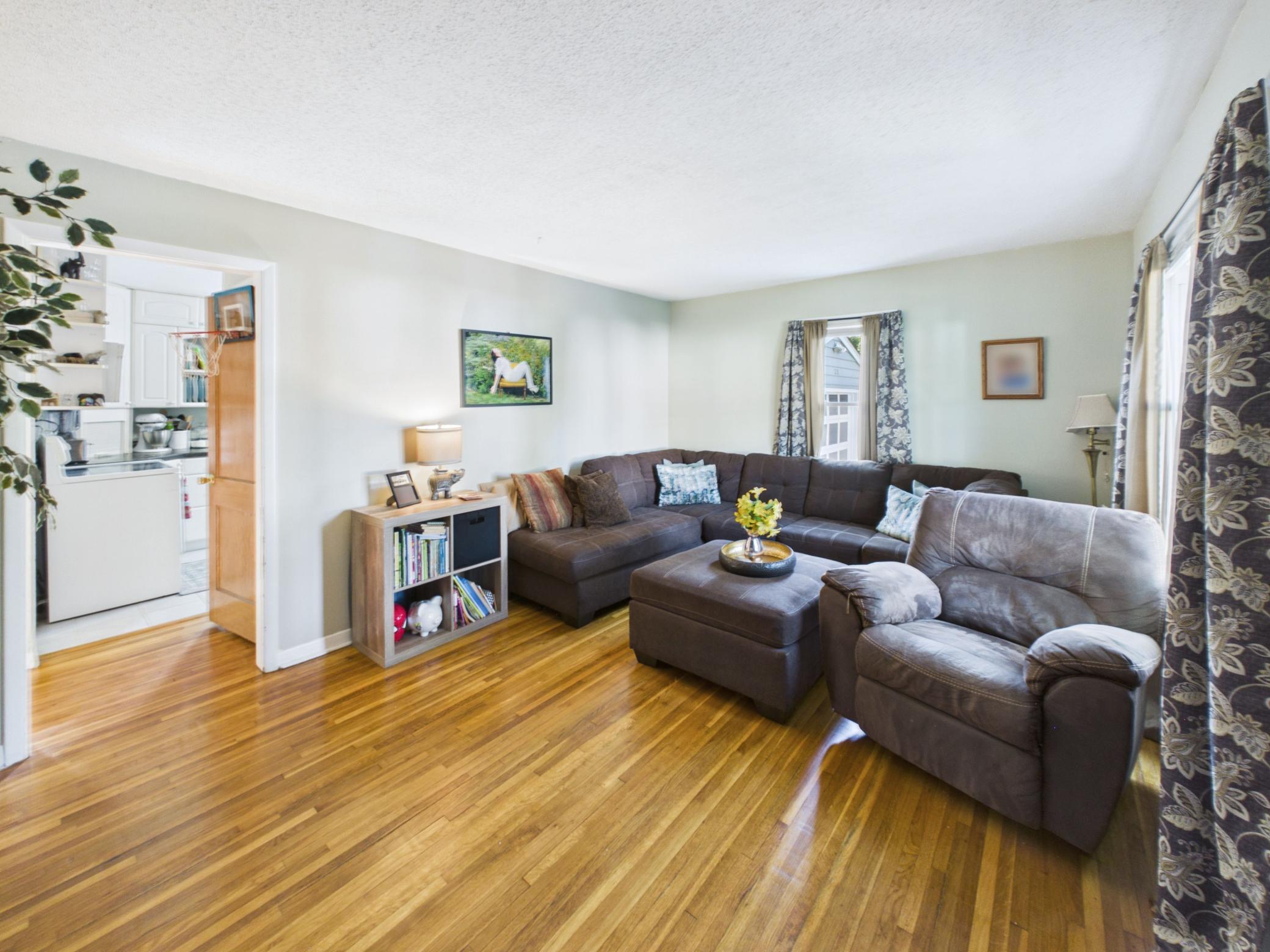 1218 34th Avenue N Property Photo 7