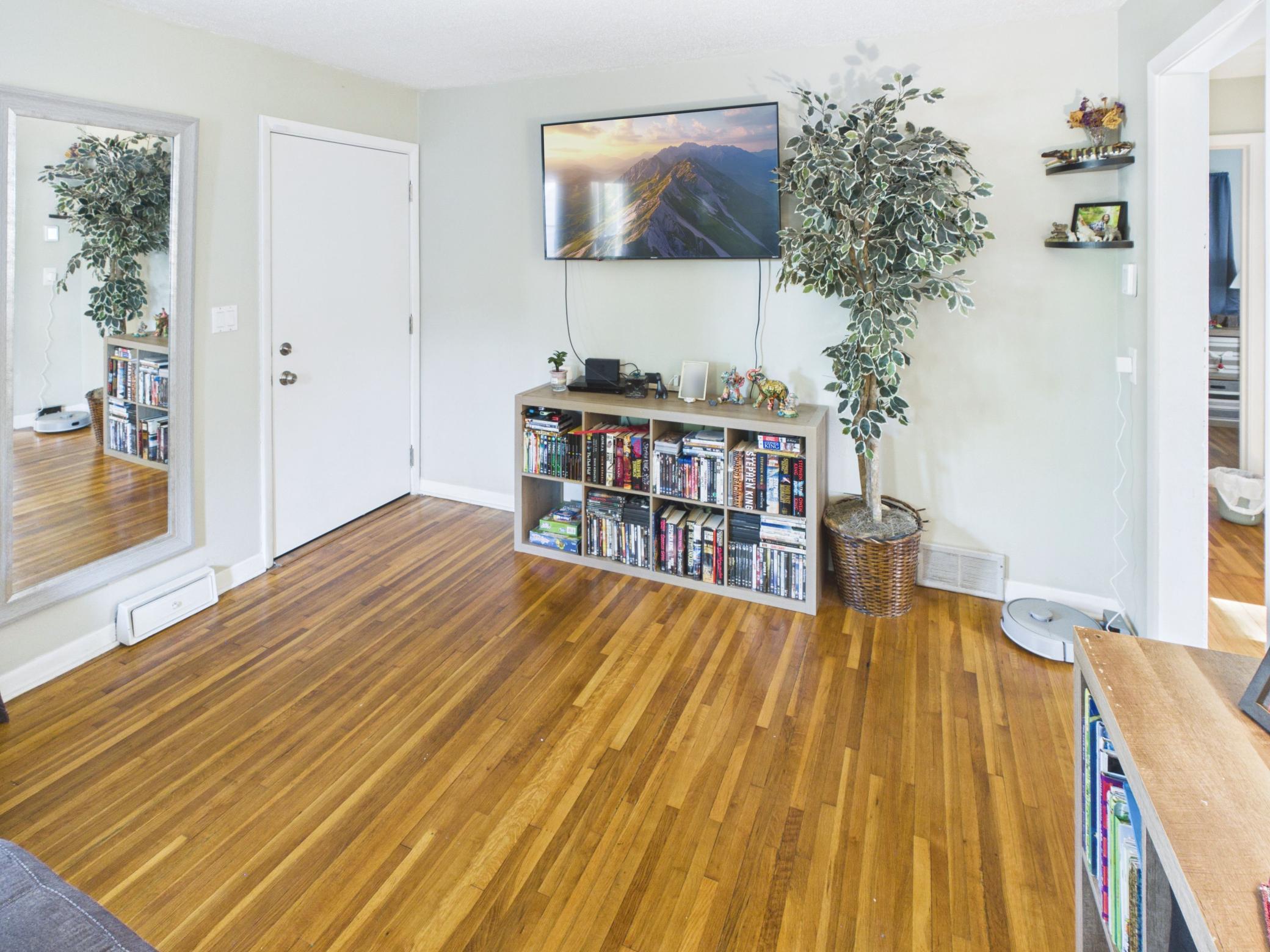 1218 34th Avenue N Property Photo 8