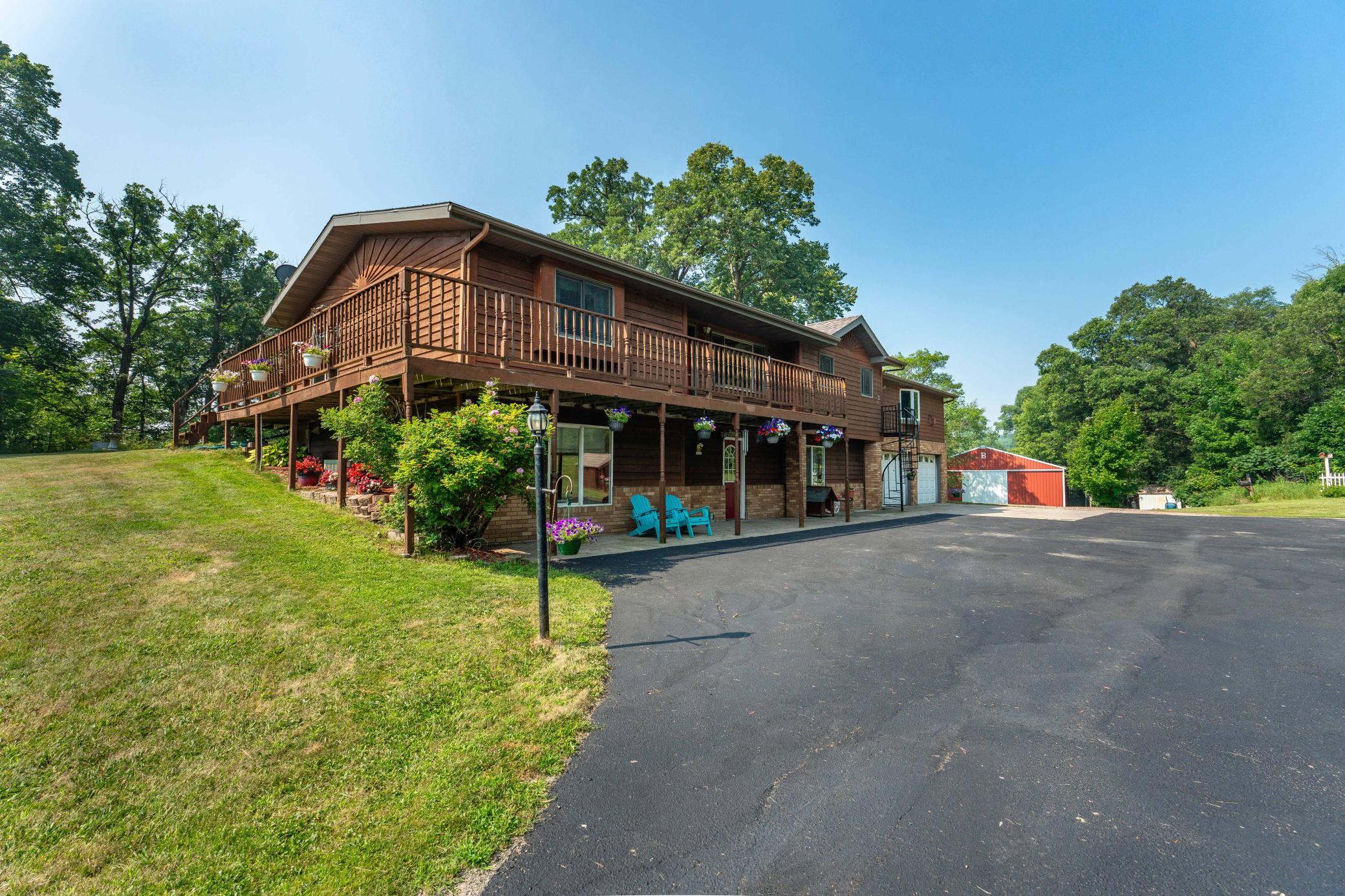 33667 County Highway 27 Property Photo 1
