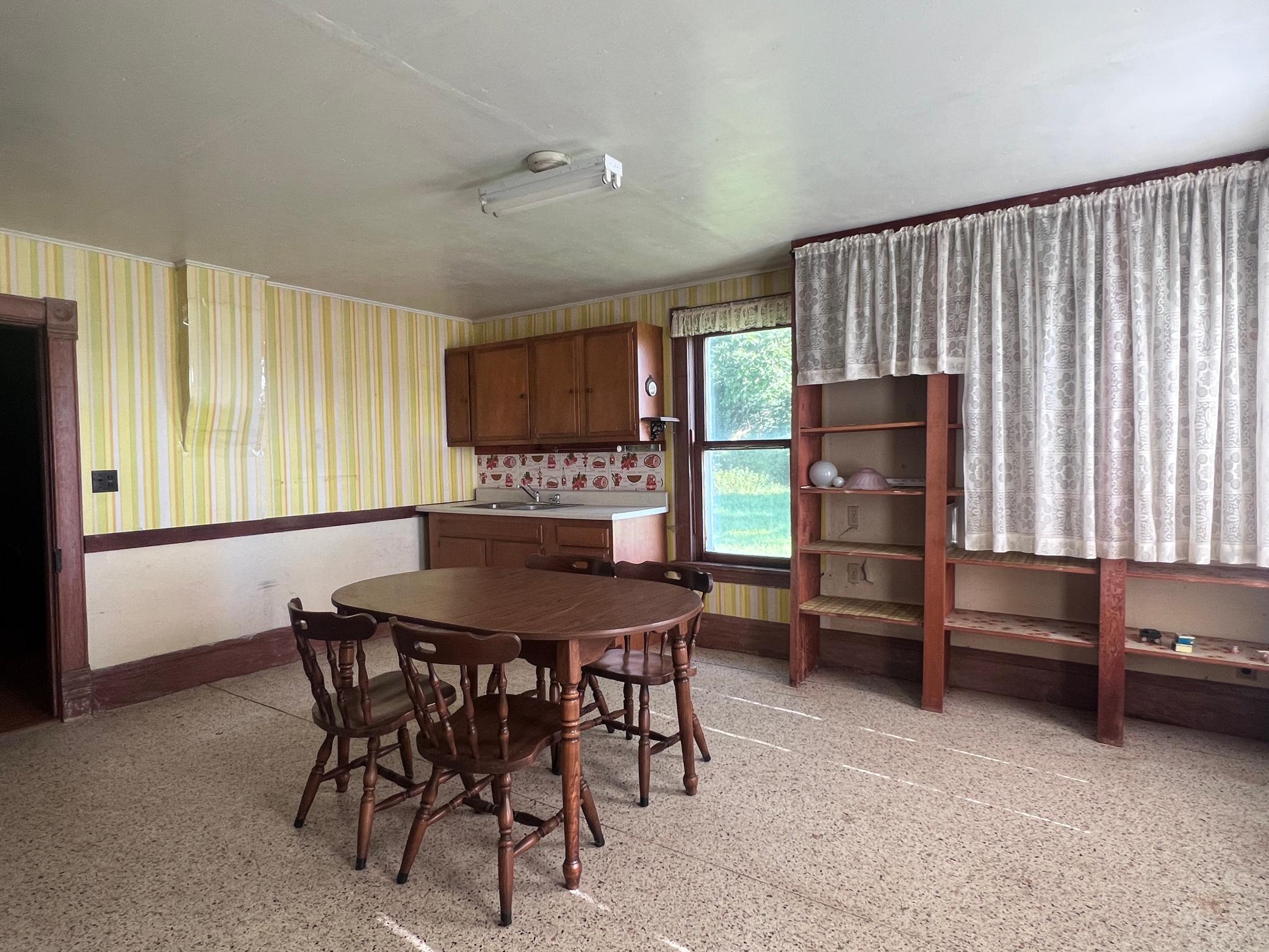 30683 St Hwy 7 Property Photo 8