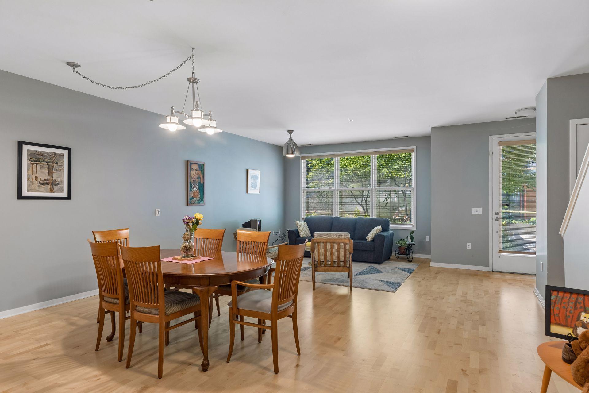 209 8th Street E 109 Property Photo 5