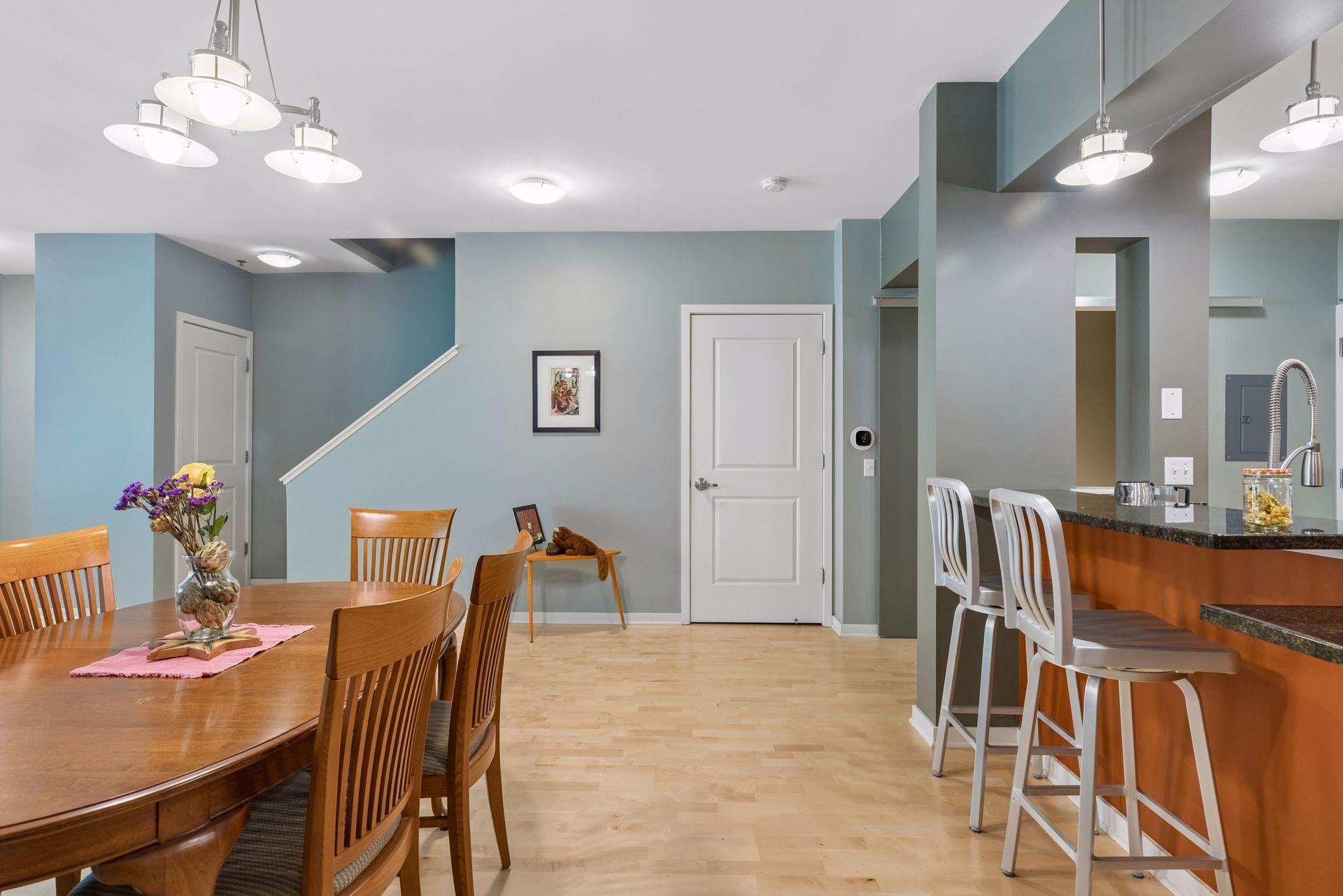209 8th Street E 109 Property Photo 14