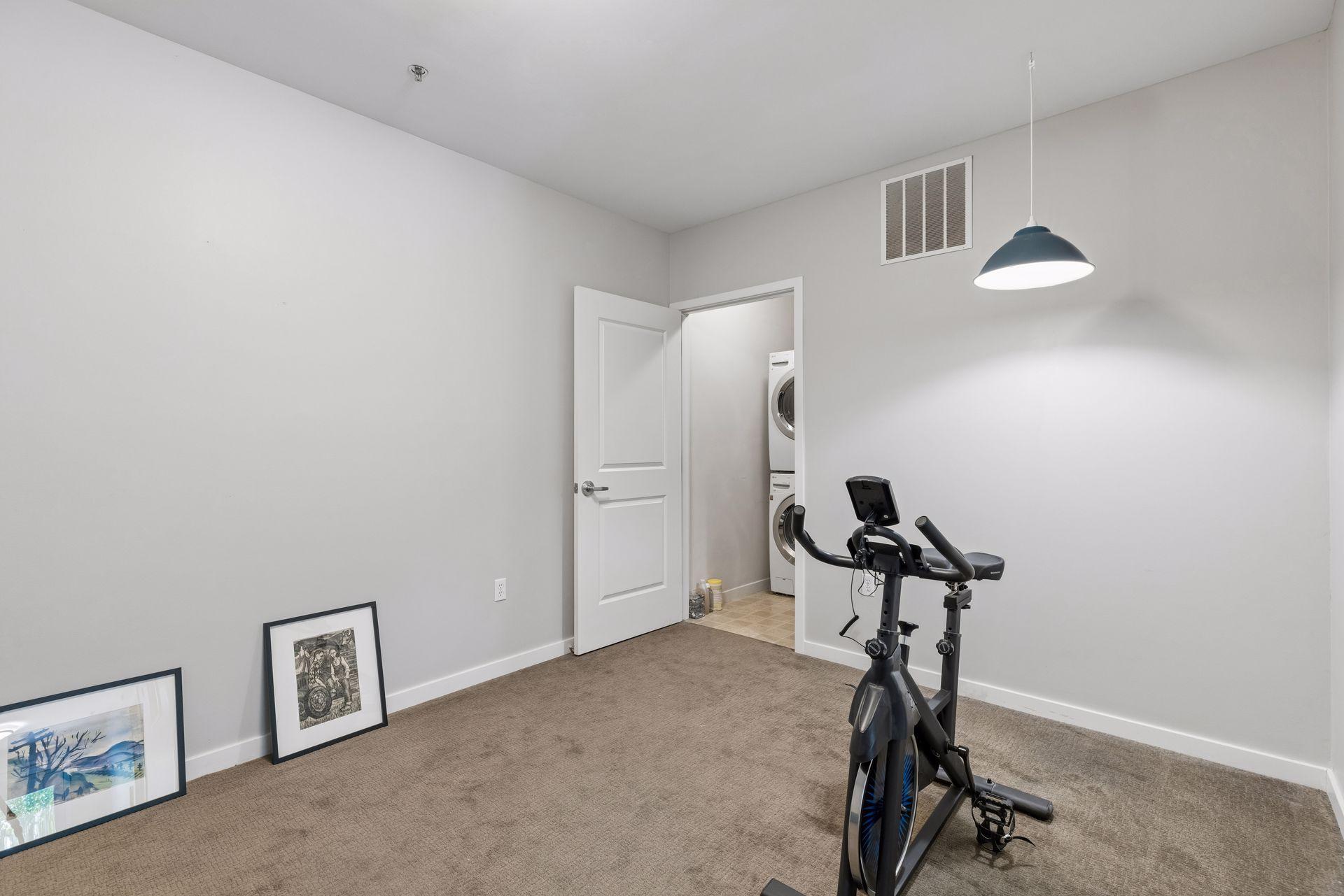 209 8th Street E 109 Property Photo 24