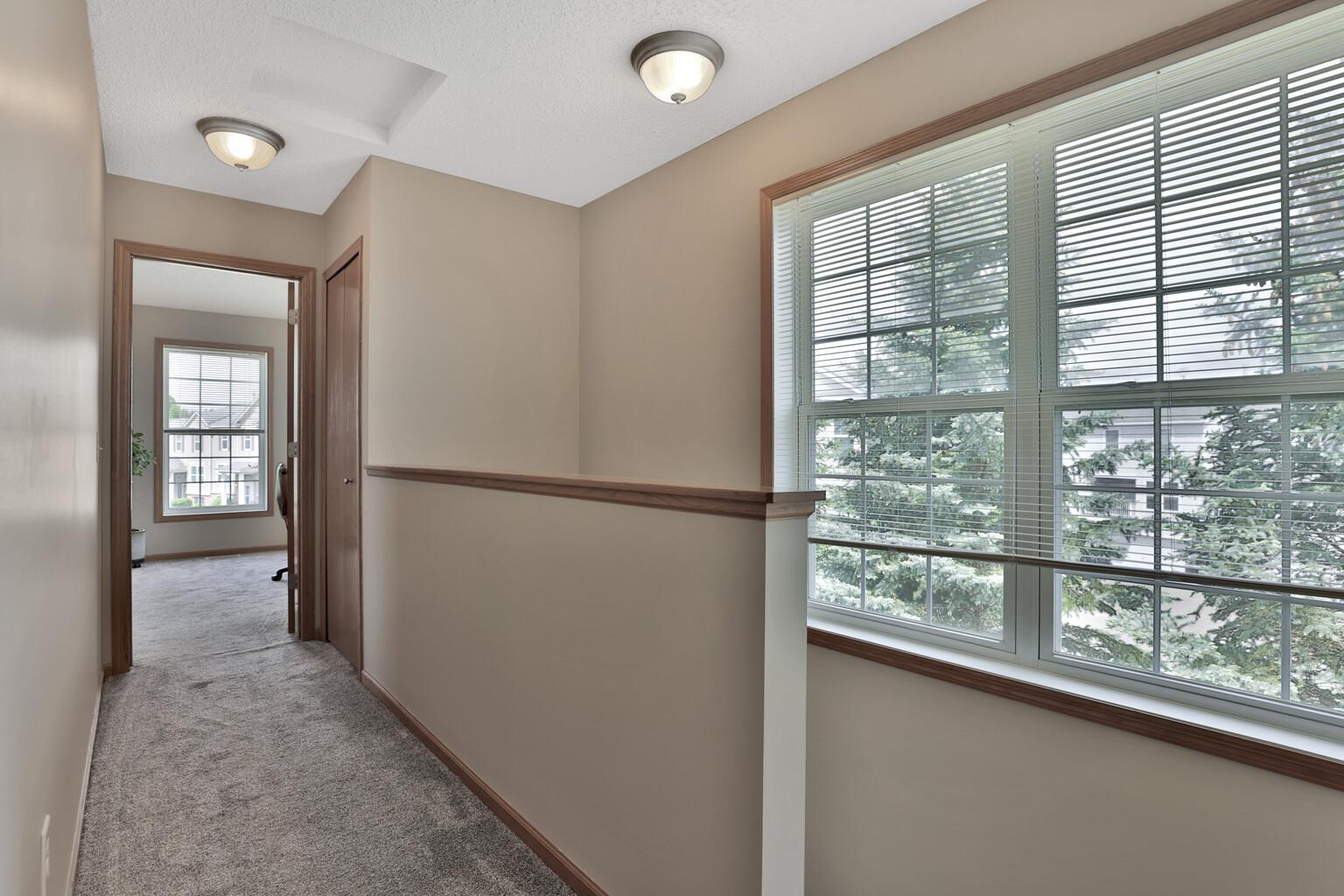 5175 Fairpoint Drive N Property Photo 26