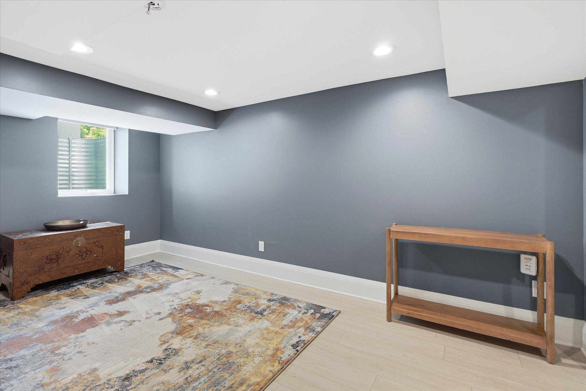 4653 Clinton Avenue Property Photo 35