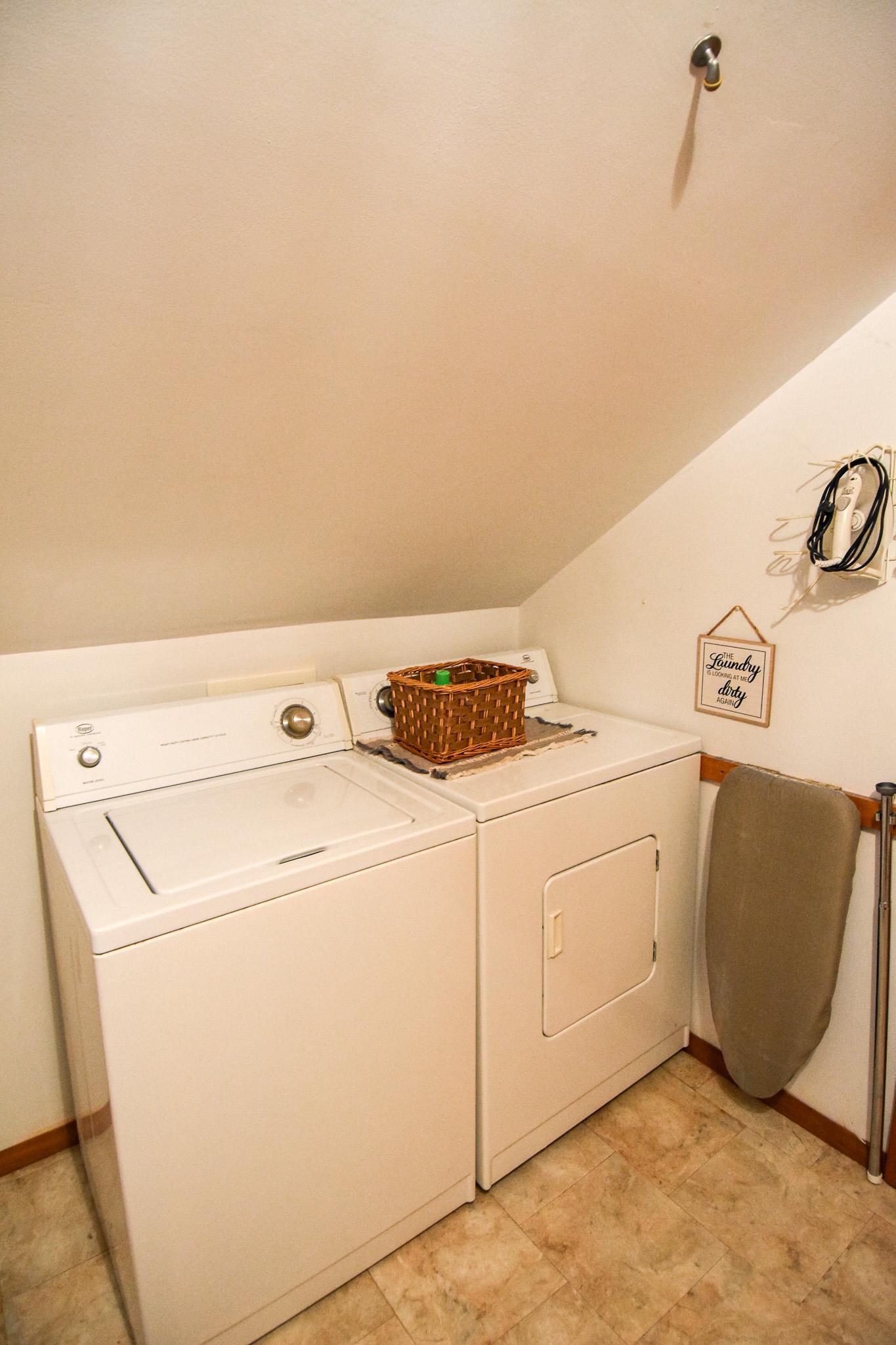237 Markley Avenue N Property Photo 40