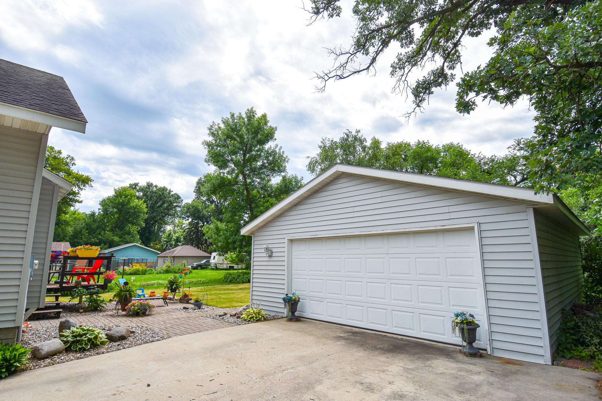 237 Markley Avenue N Property Photo 42