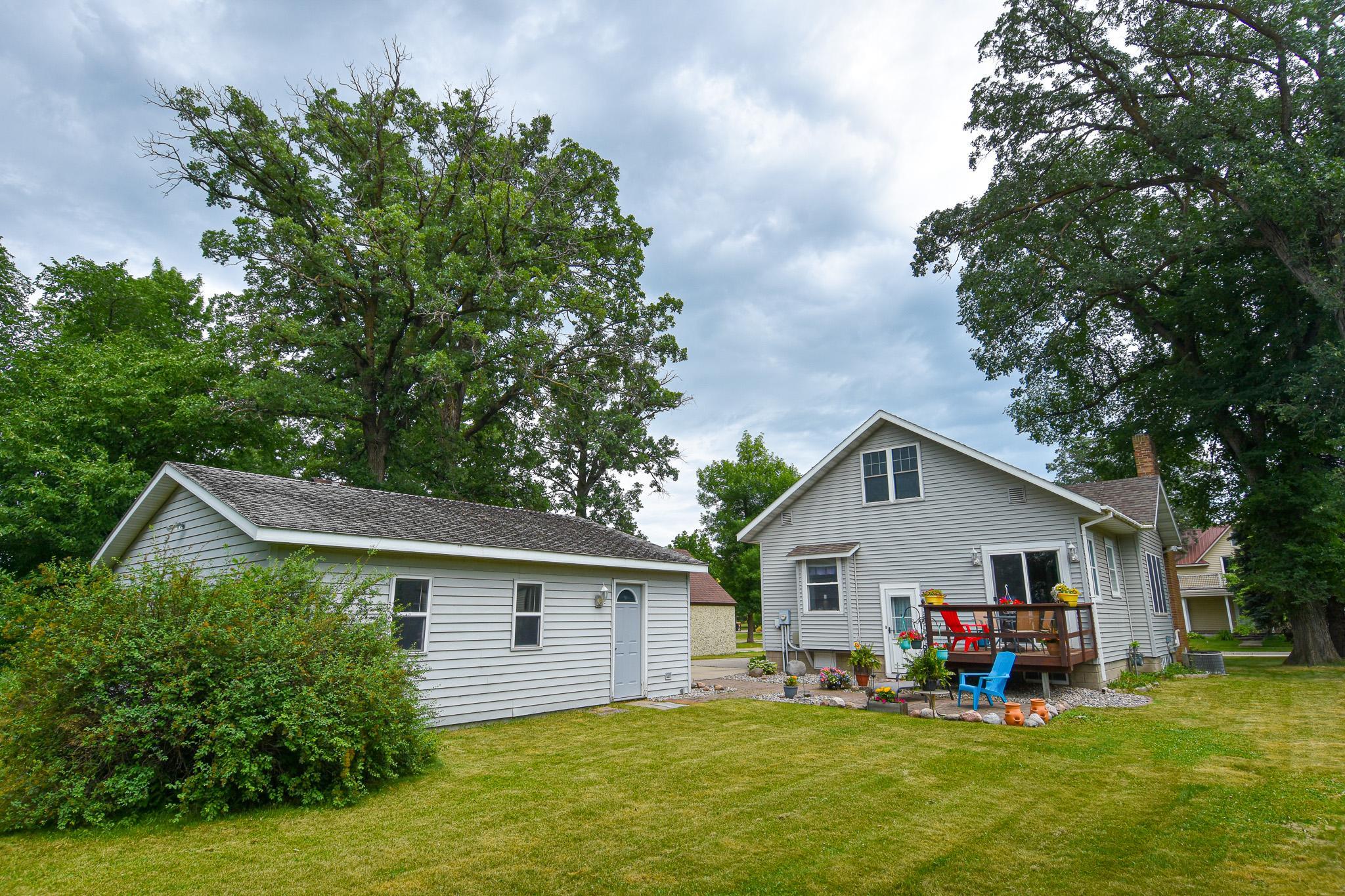 237 Markley Avenue N Property Photo 45