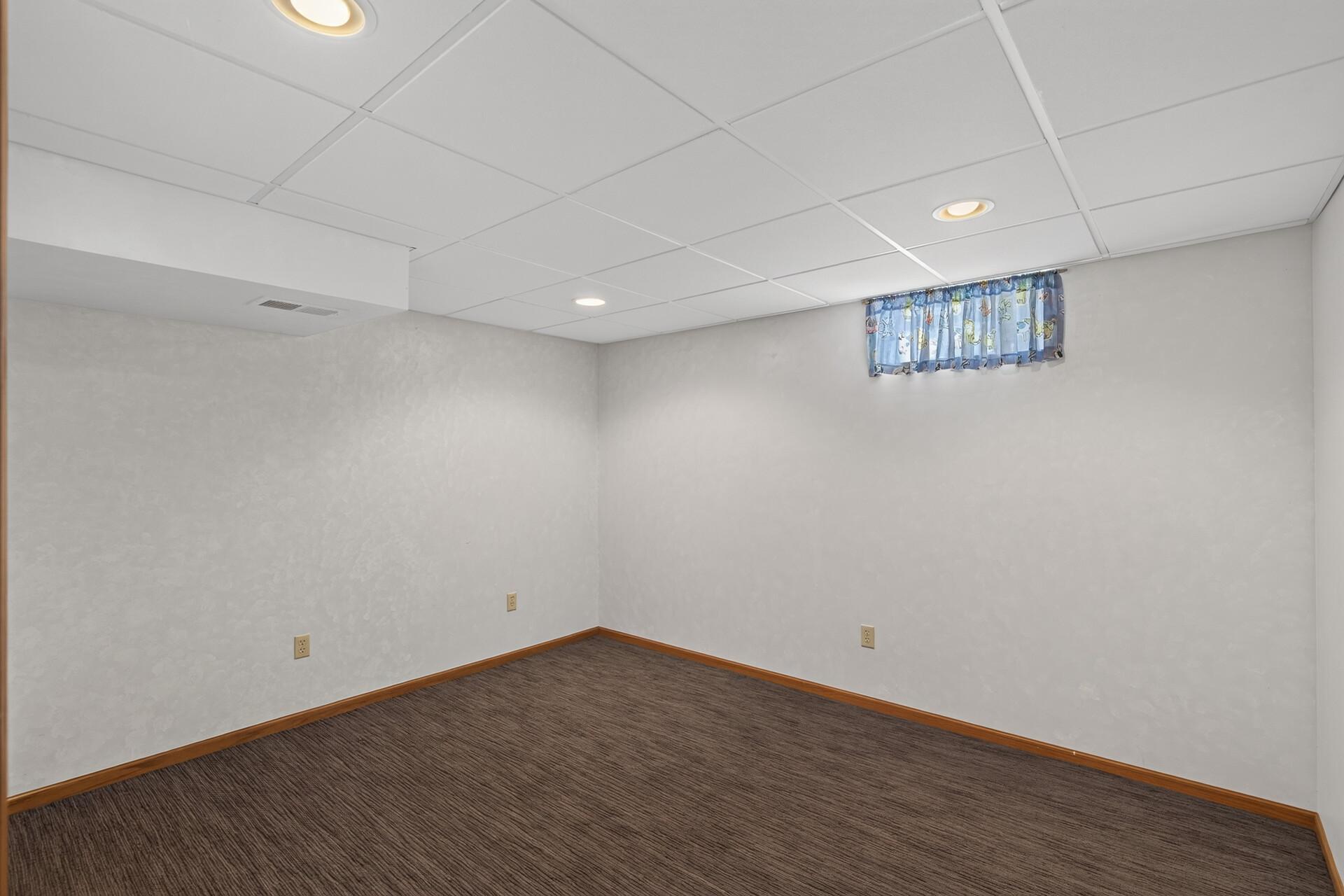 11005 45th Avenue N Property Photo 30