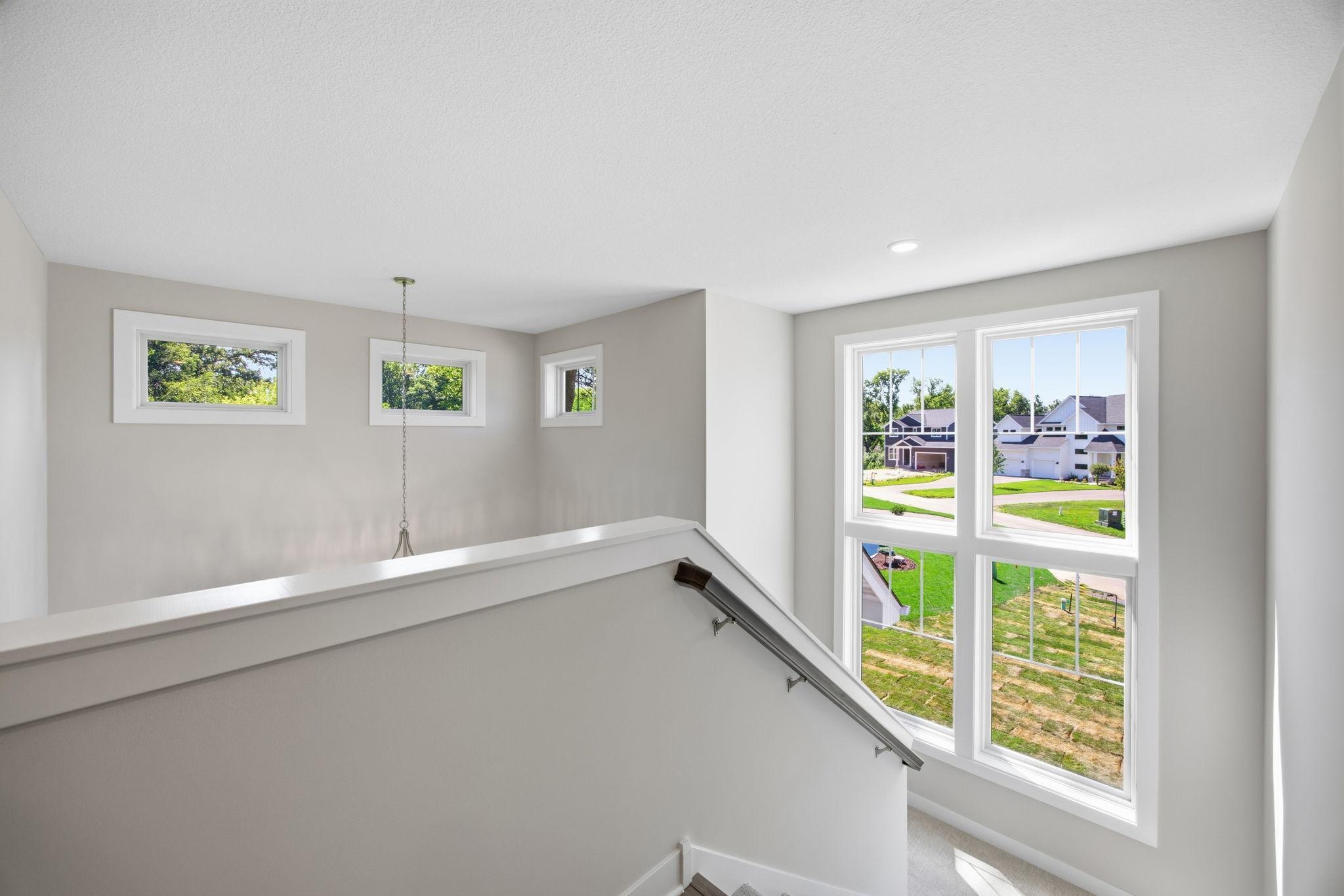 2399 Laurie Court W Property Photo 23
