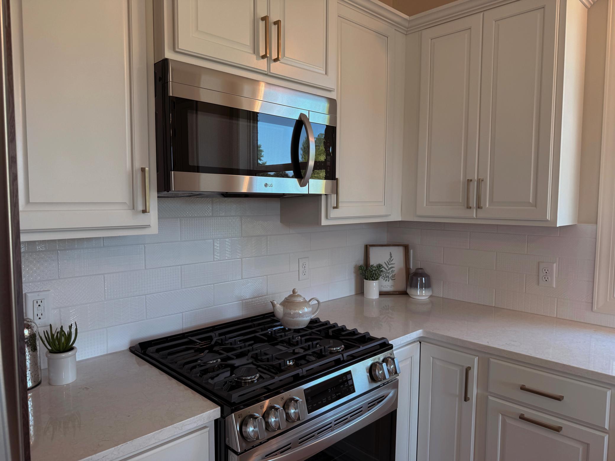 6062 Fuller Circle Property Photo 8