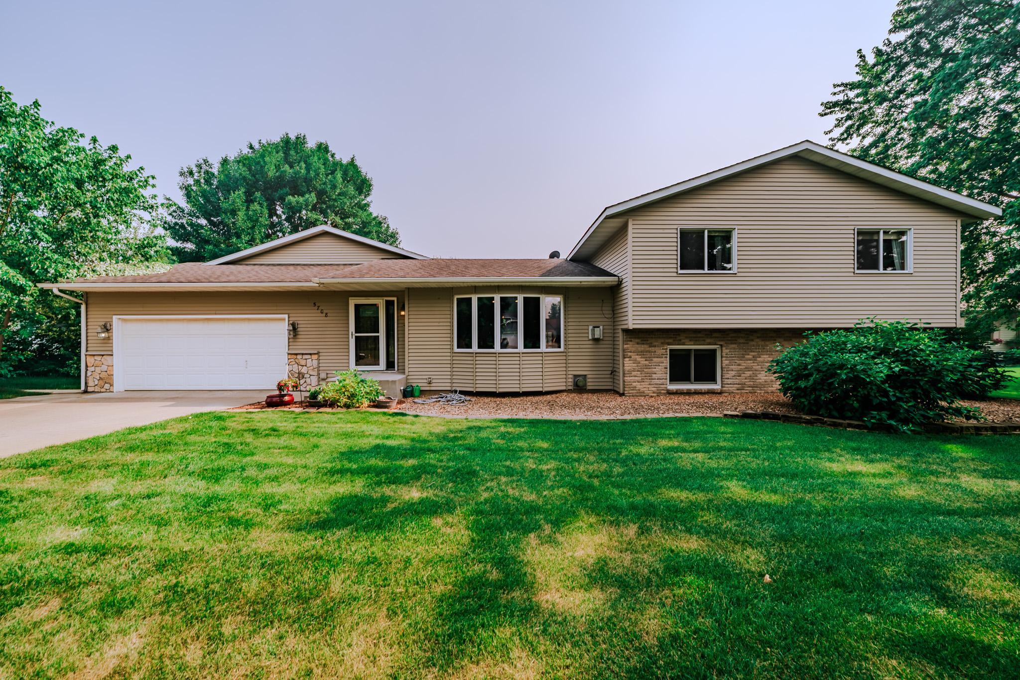 5708 Nightingale Court Property Photo 3