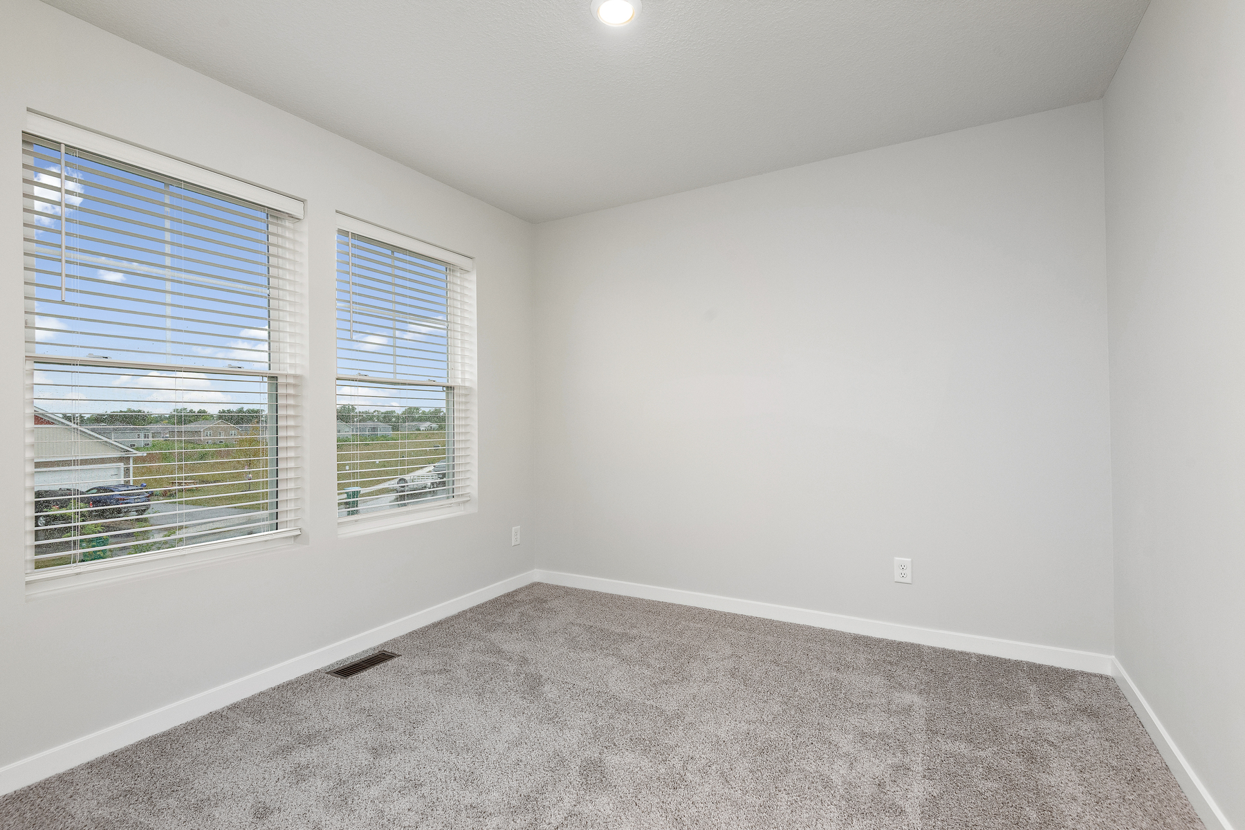 7062 139th Place Nw Property Photo 17
