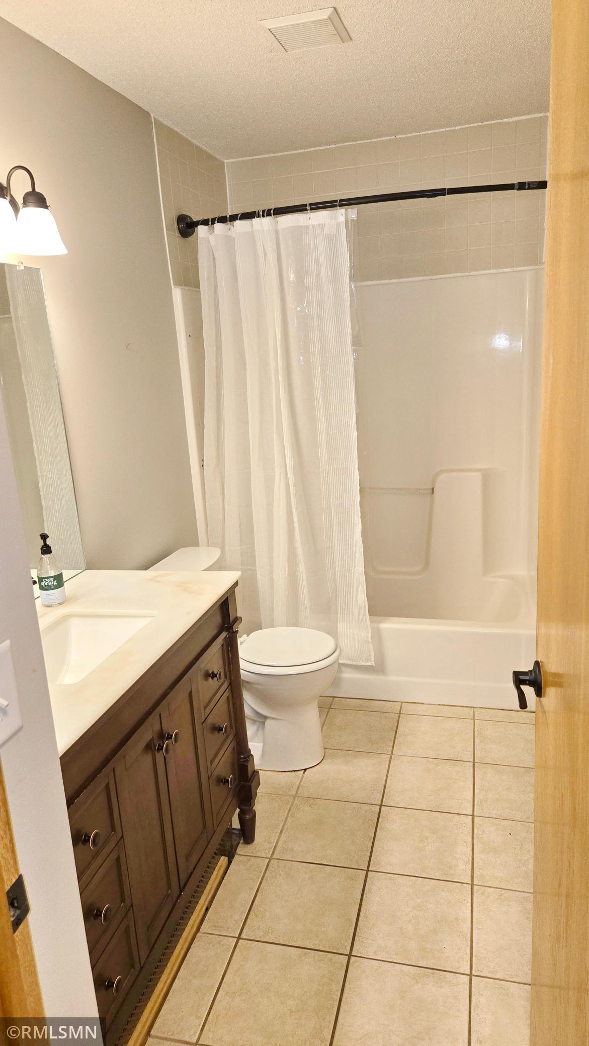 8001 Jeffery Avenue S Property Photo 12