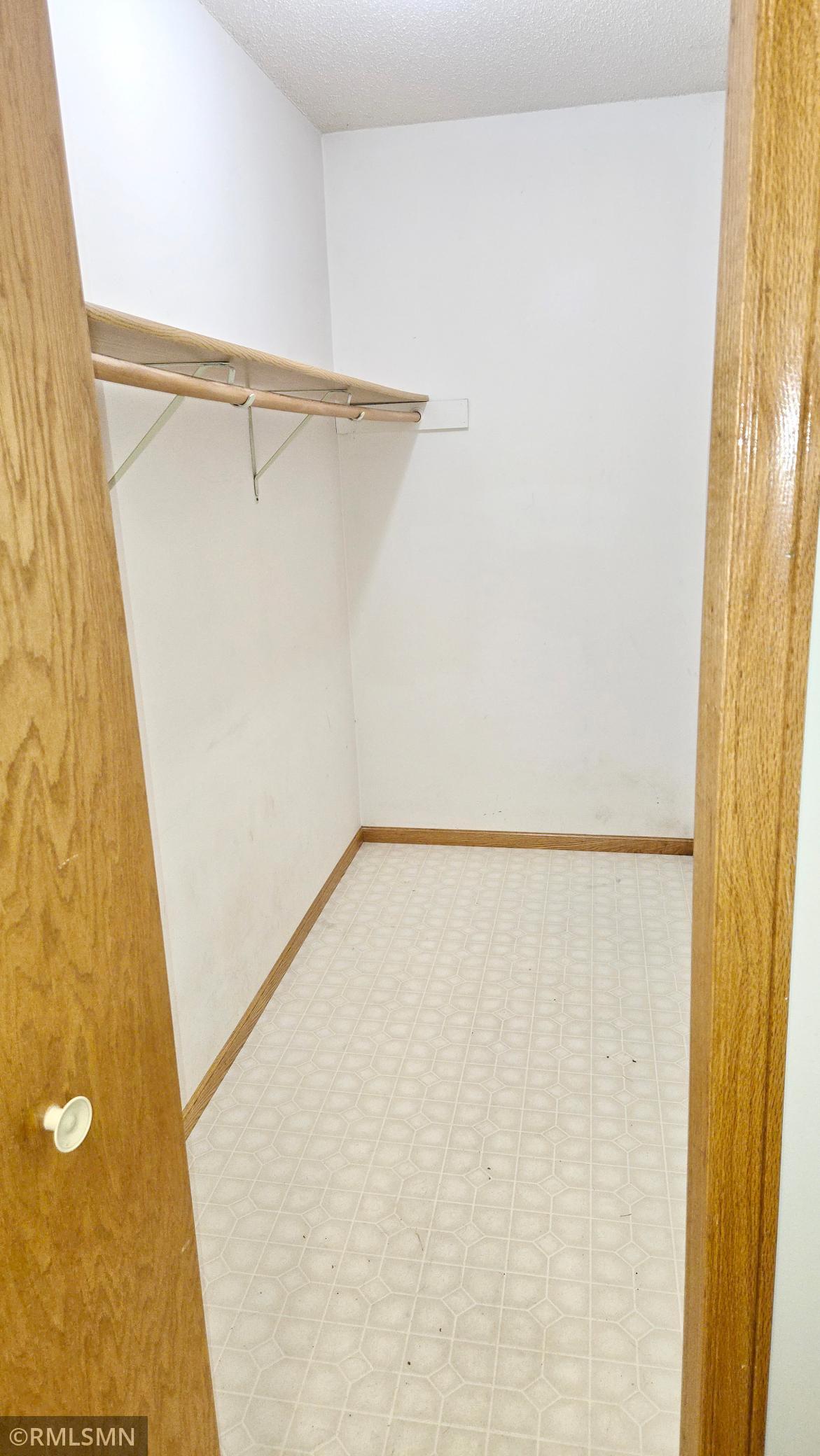 8001 Jeffery Avenue S Property Photo 15