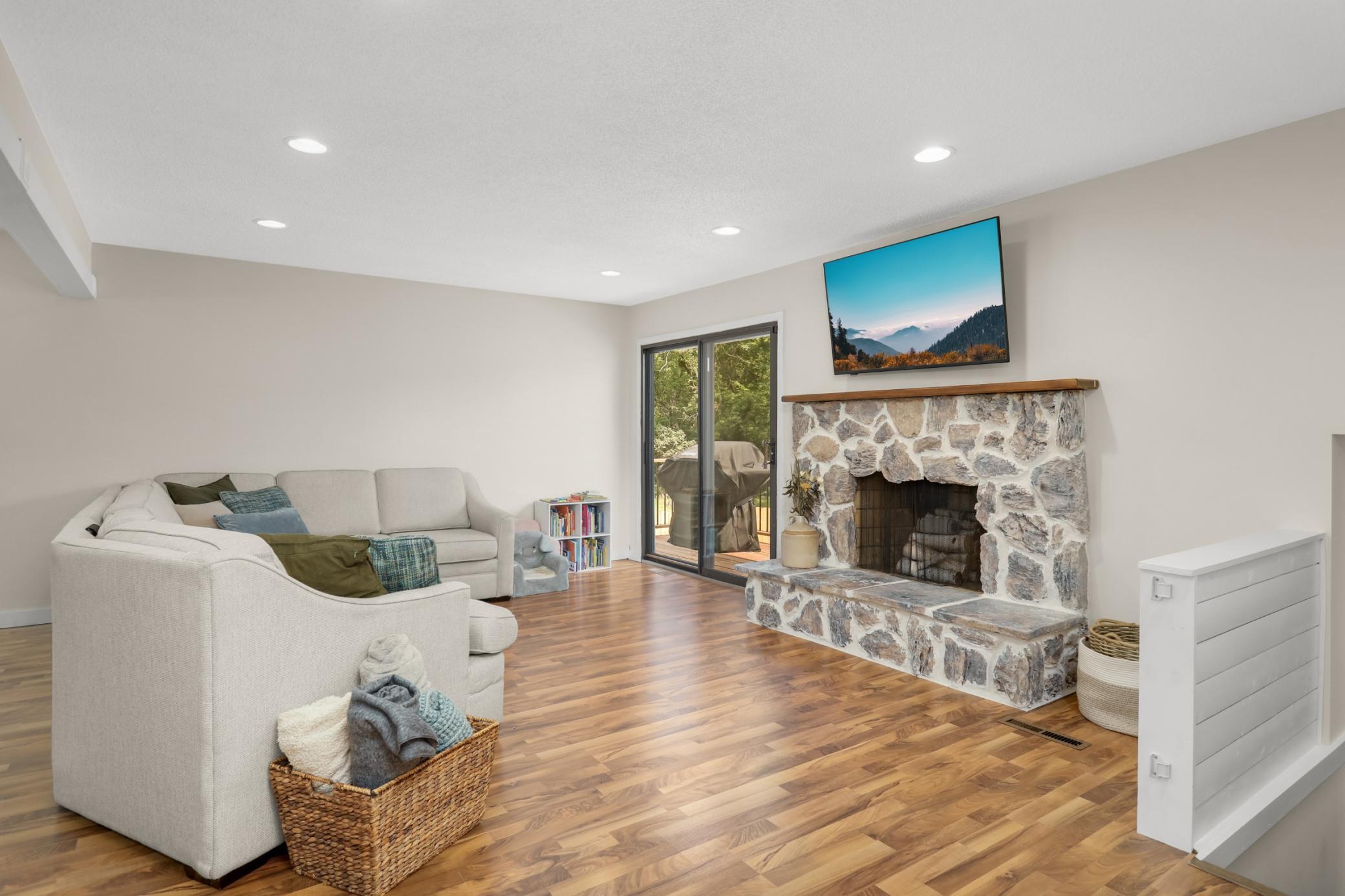 12420 Pineview Trail Property Photo 1