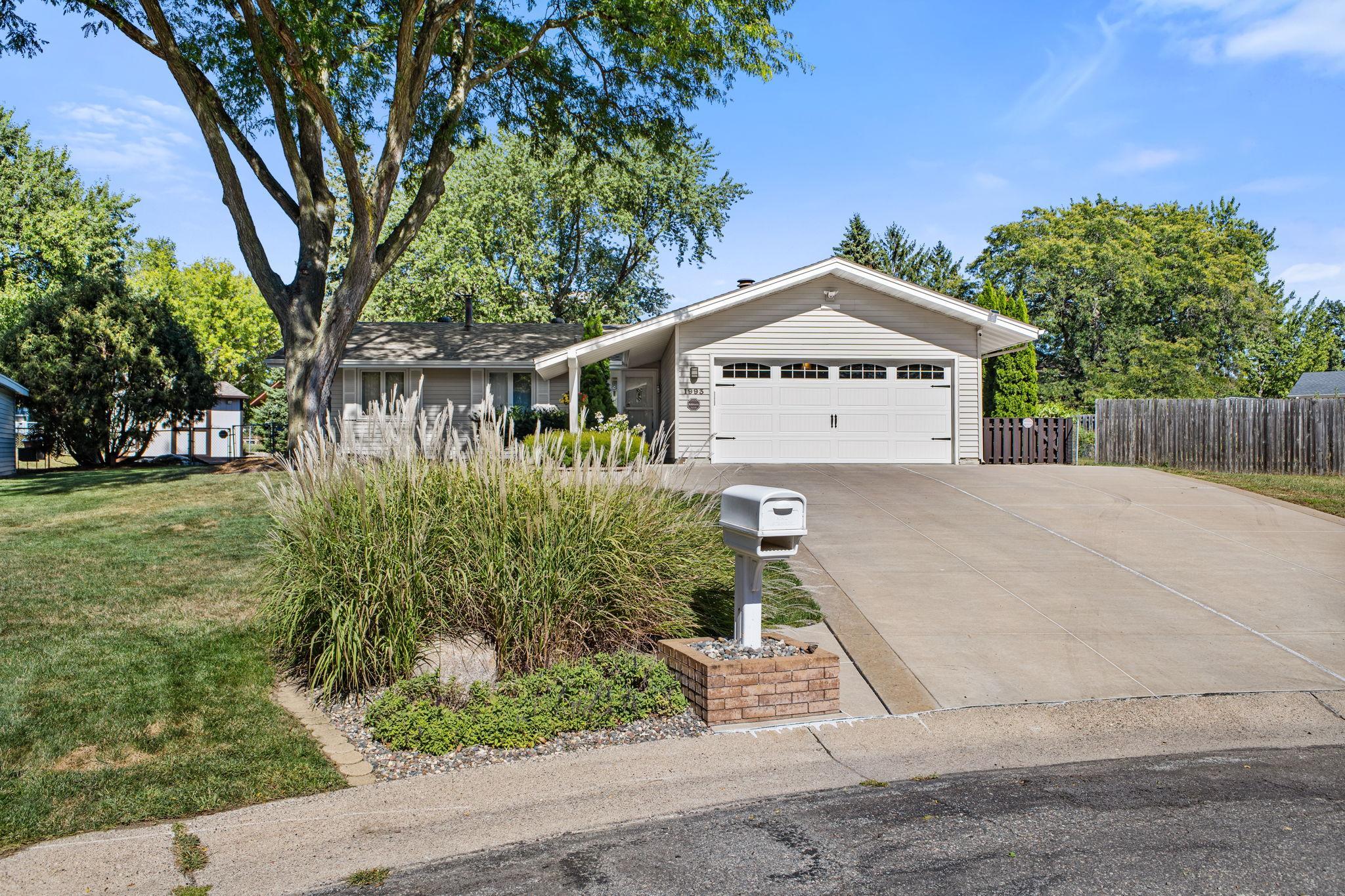 1993 Warbler Lane Property Photo 2