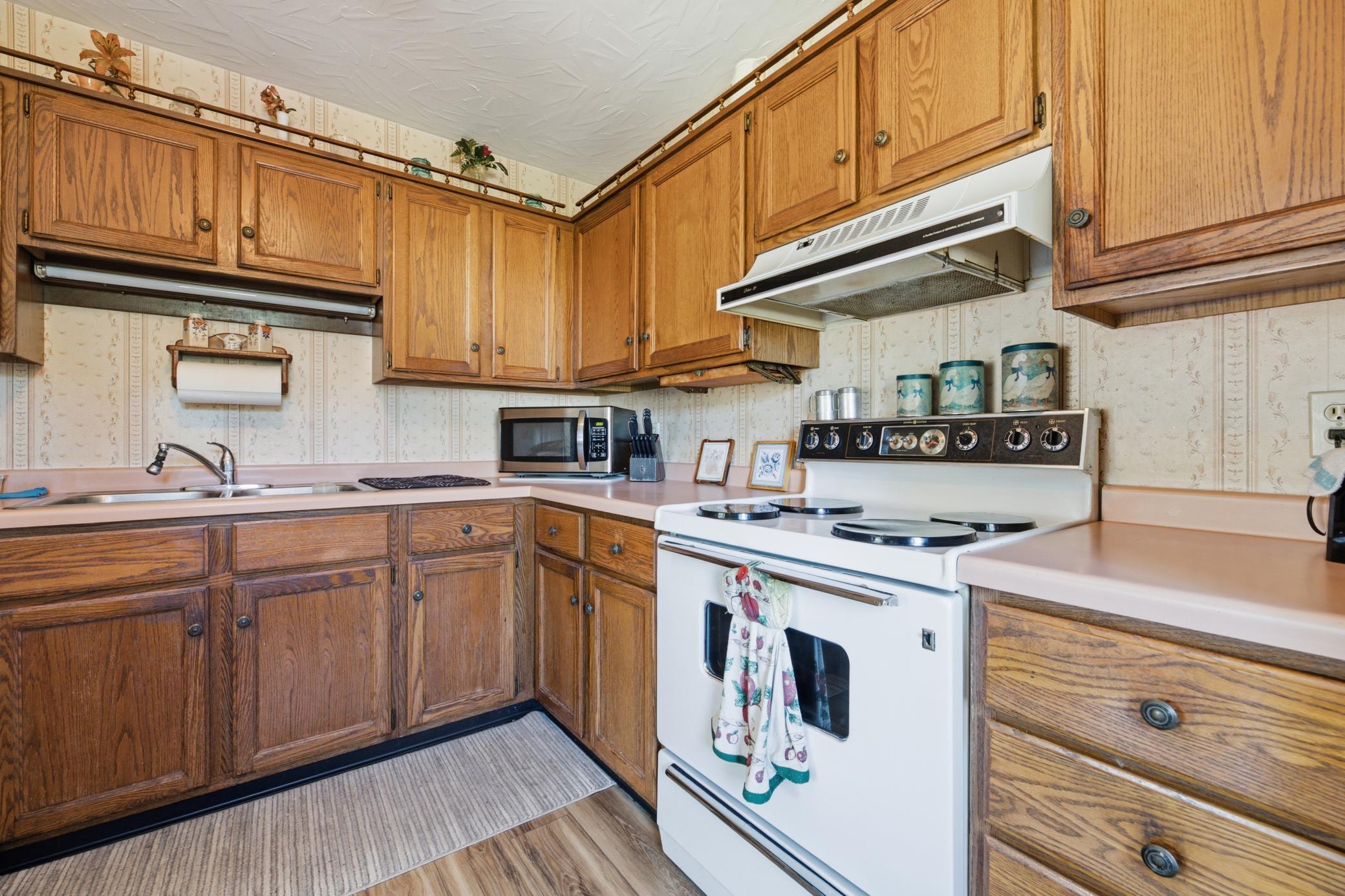 64 W 16th Street Property Photo 8