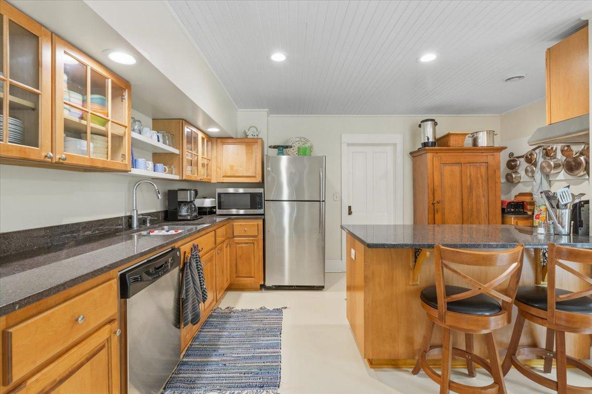 7110290 Property Photo 3