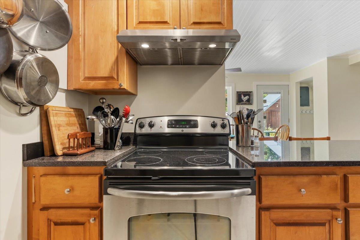 7110290 Property Photo 6