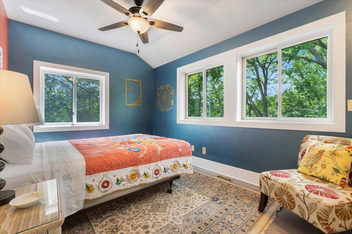 7110290 Property Photo 12