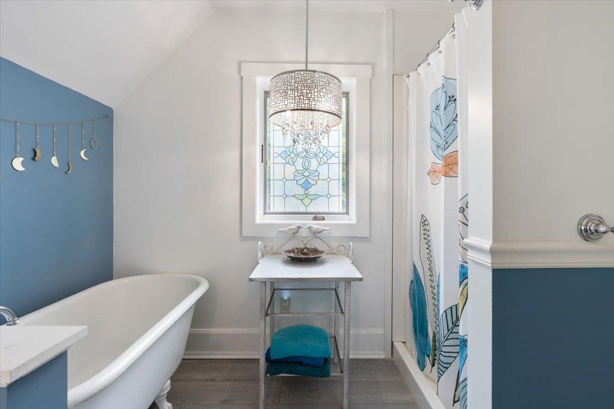7110290 Property Photo 16