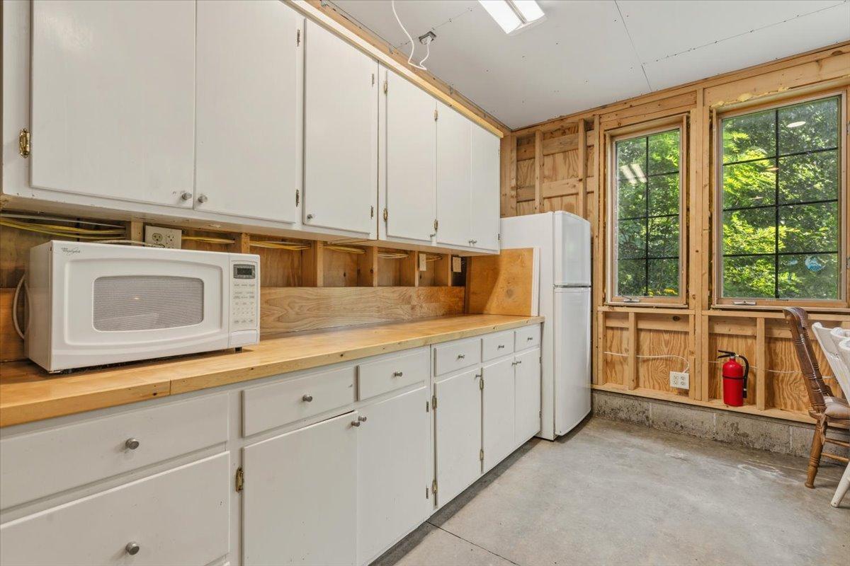 7110290 Property Photo 23