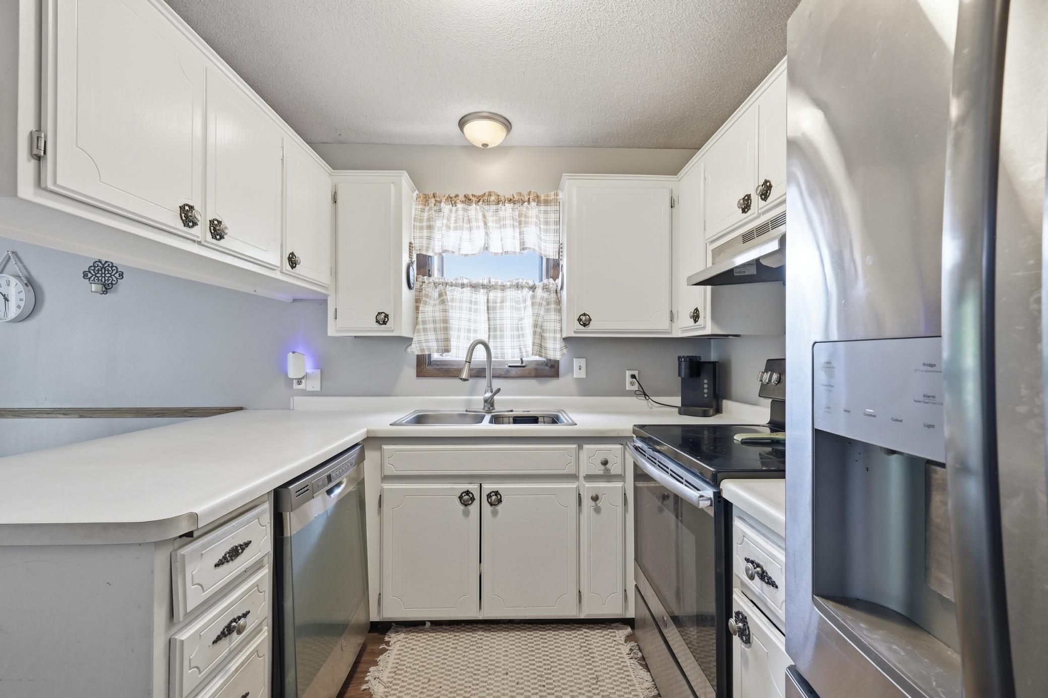 134 34th Avenue N Property Photo 3