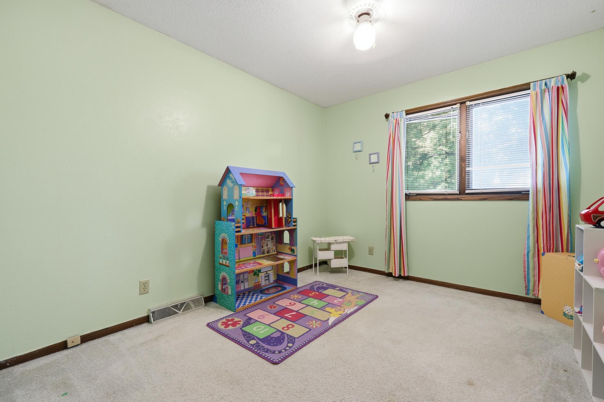 134 34th Avenue N Property Photo 12
