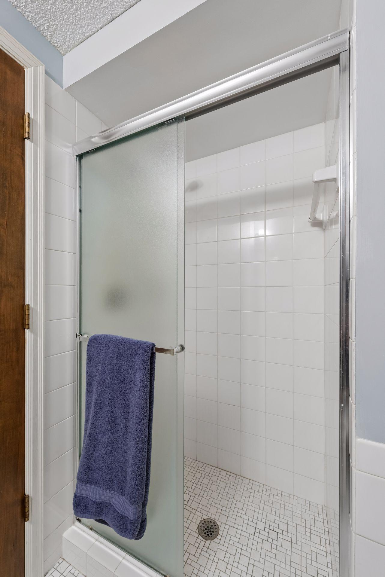 18864 Heathcote Drive Property Photo 42