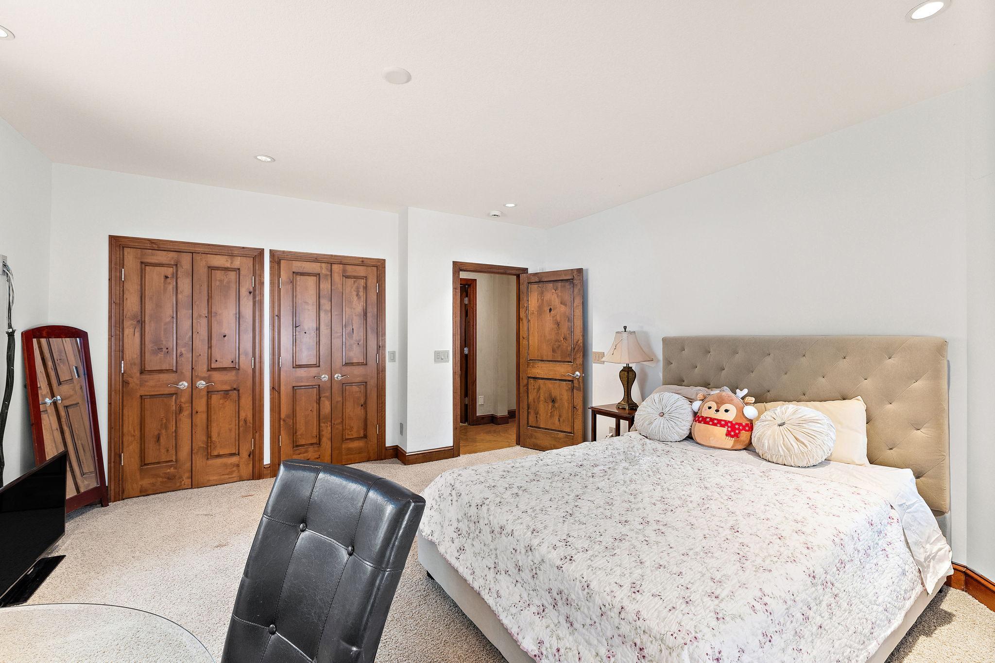 2368 Barton Avenue Nw Property Photo 75