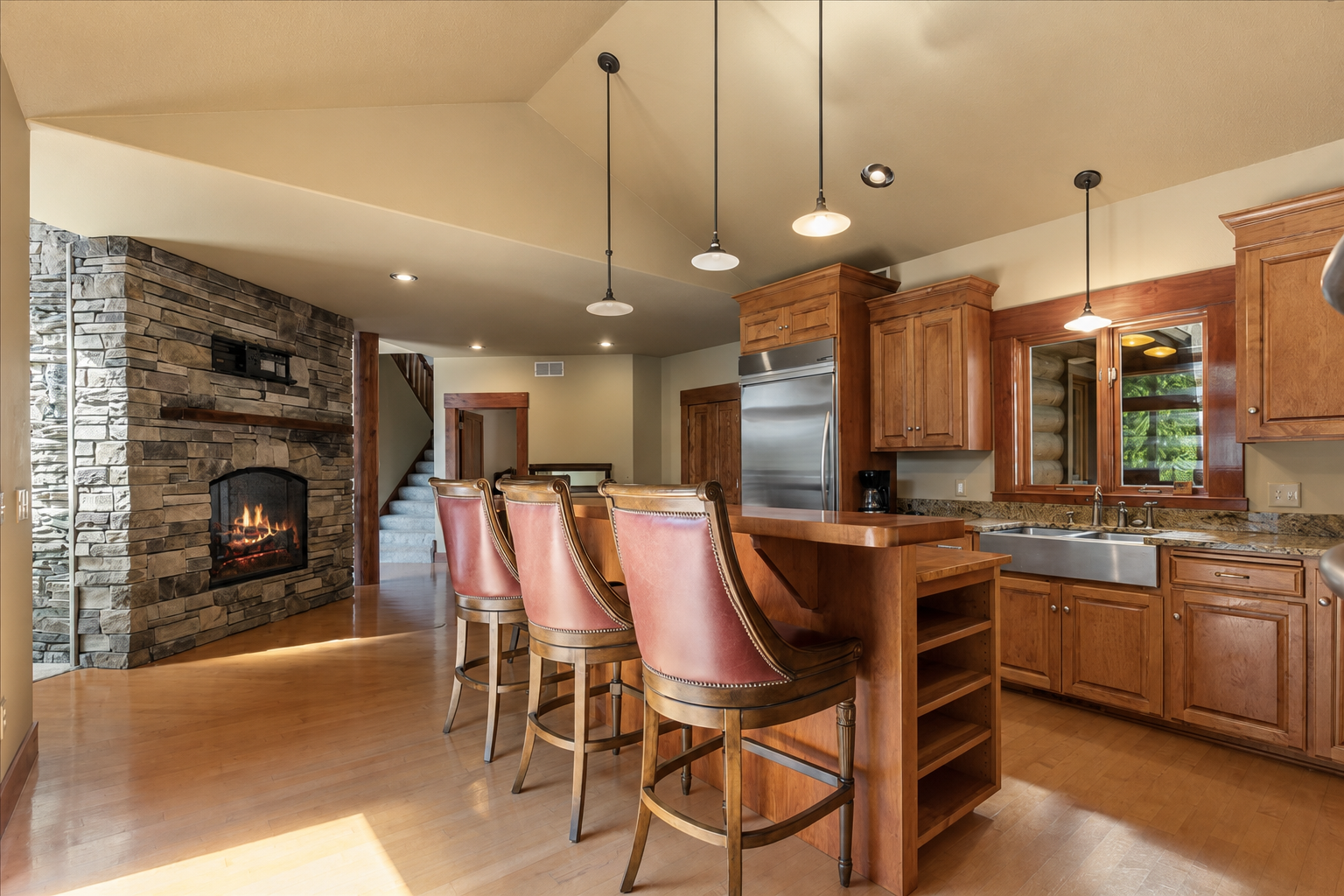 36087 West Shore Drive Property Photo 9