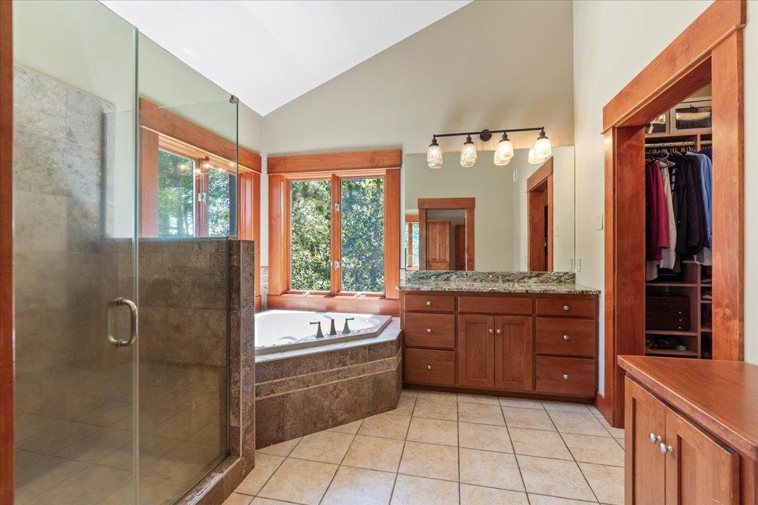 36087 West Shore Drive Property Photo 13